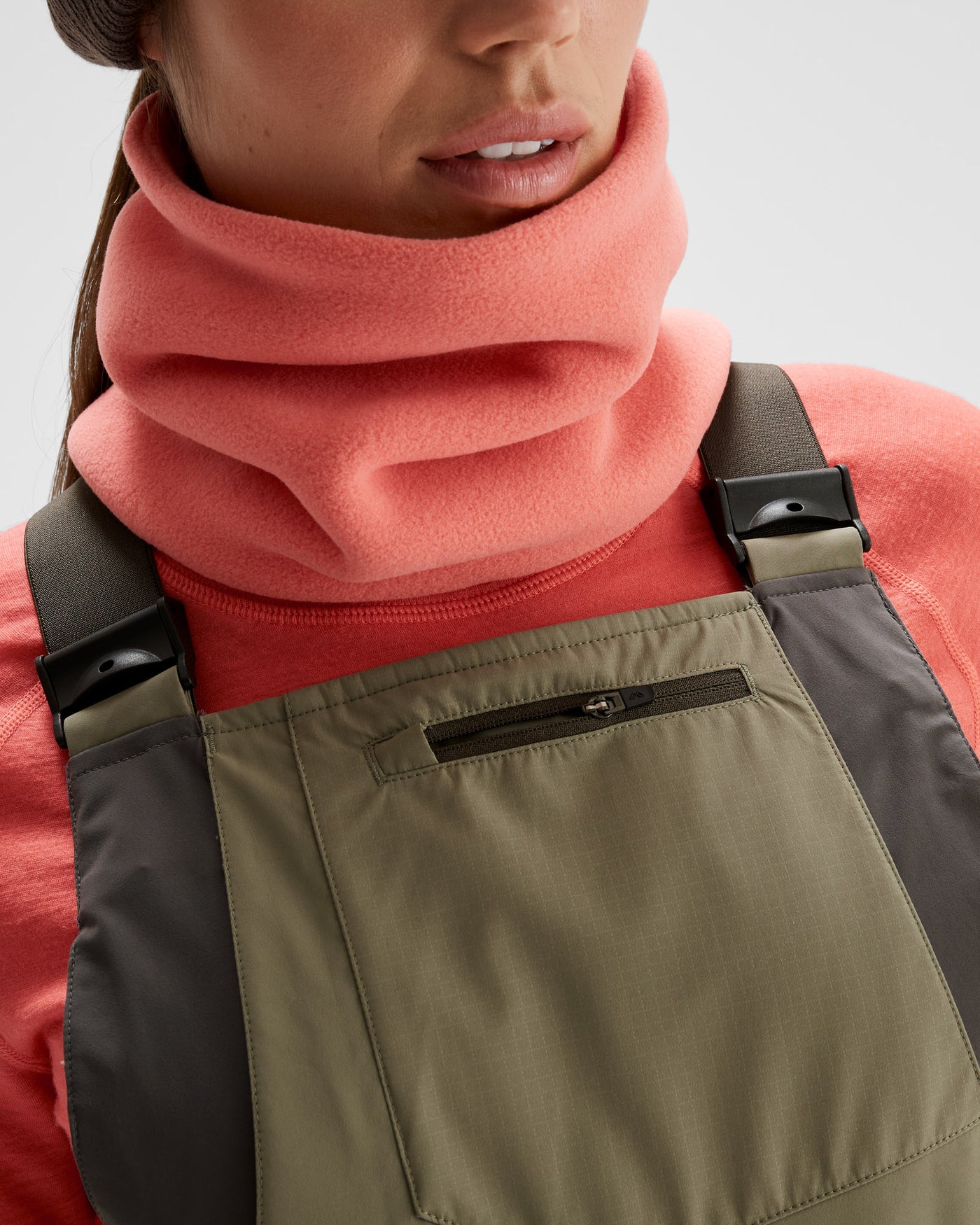 b0562_o4v_pwdr_days_2l_womens_novaloft_snow_bib_d_1743731575000