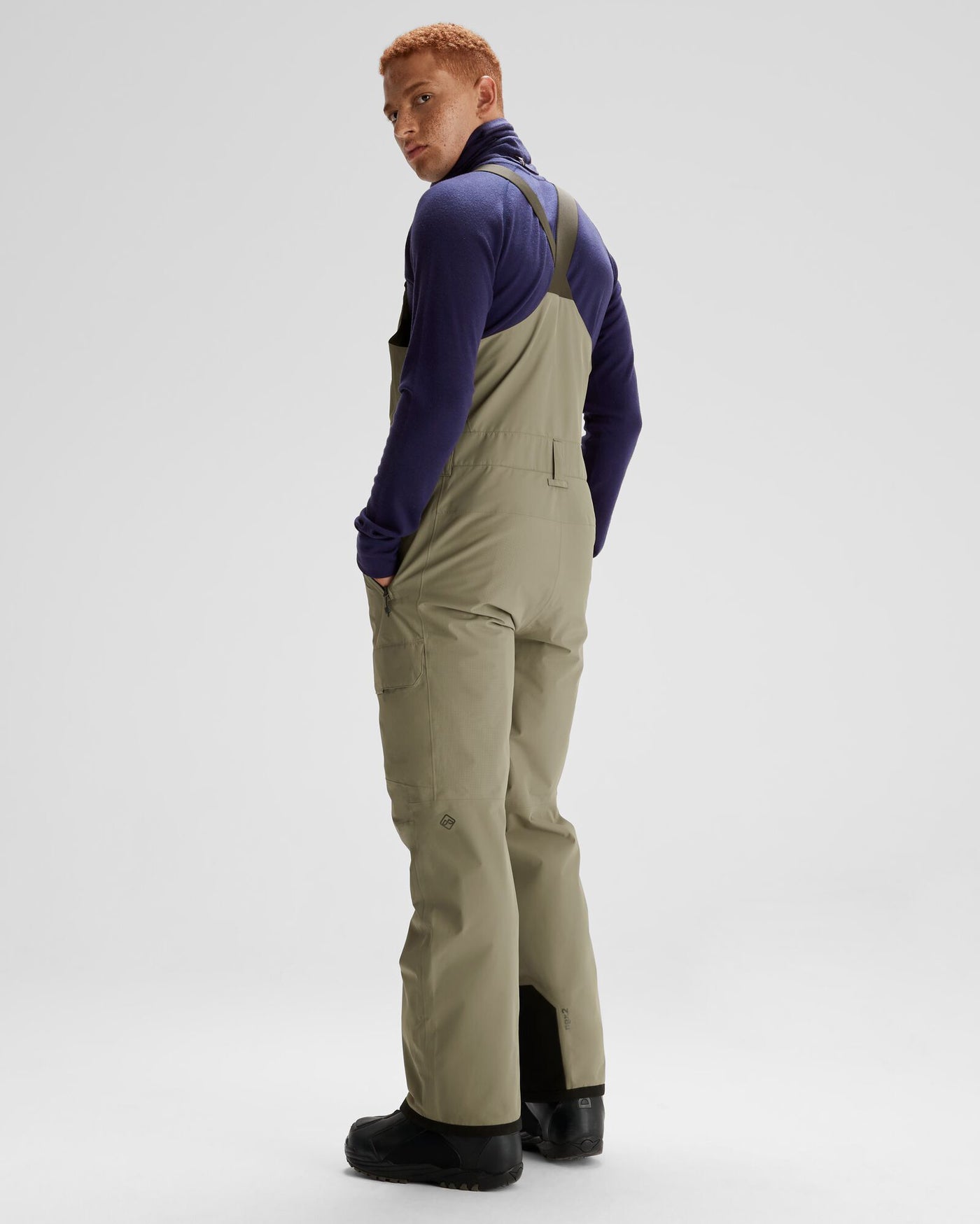 b0564_o4v_pwdr_days_2l_mens_novaloft_snow_bib_c_1744345564000