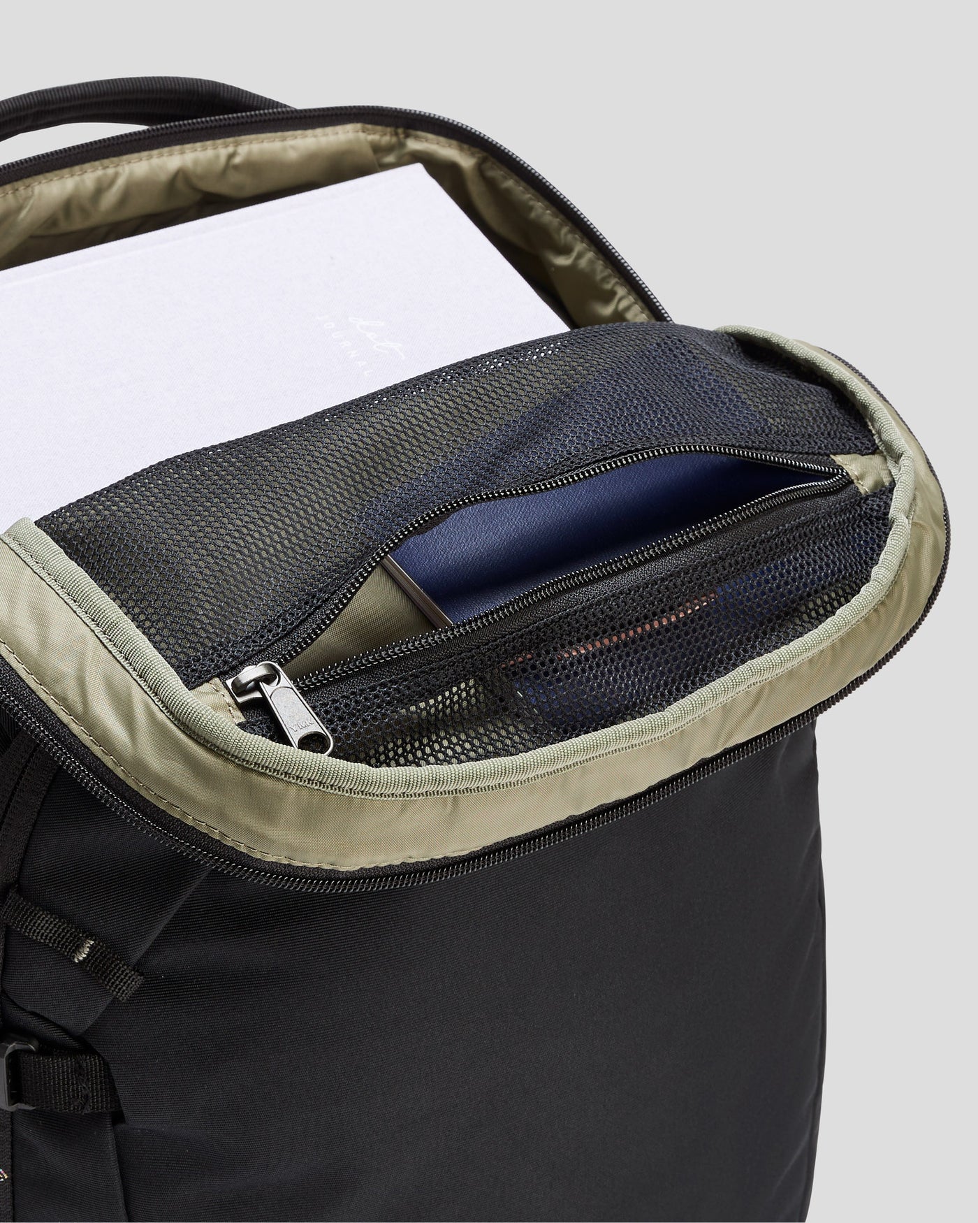 b0610_o4w_litehaul_carry_on_38l_v3_g_1743731749000