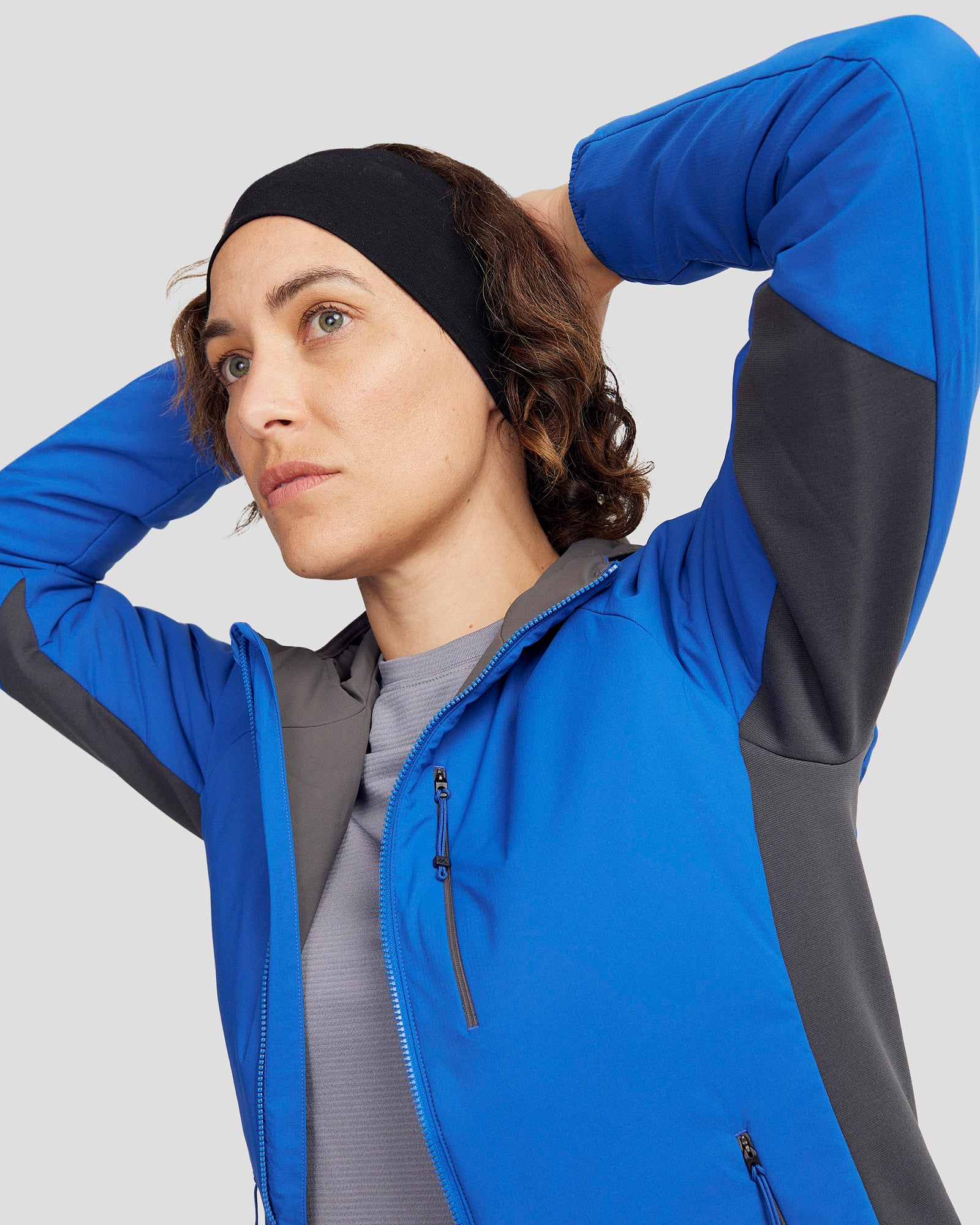 b0612_ol9_seeker_womens_primaloft_active_hooded_jacke_f_1743628648000