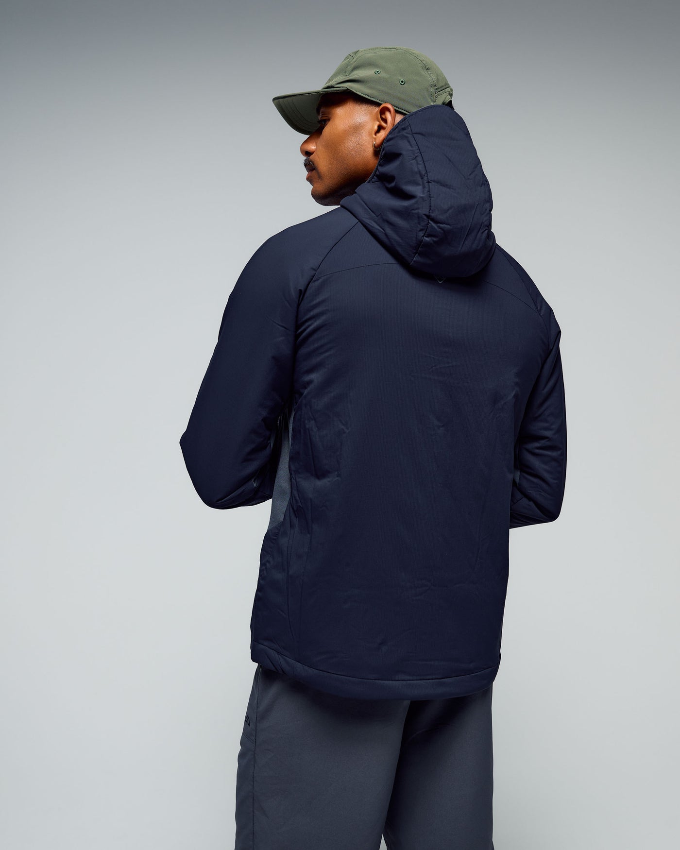 b0613_o4w_mens_seeker_primaloft_active_hooded_jacket_e_1768348947000