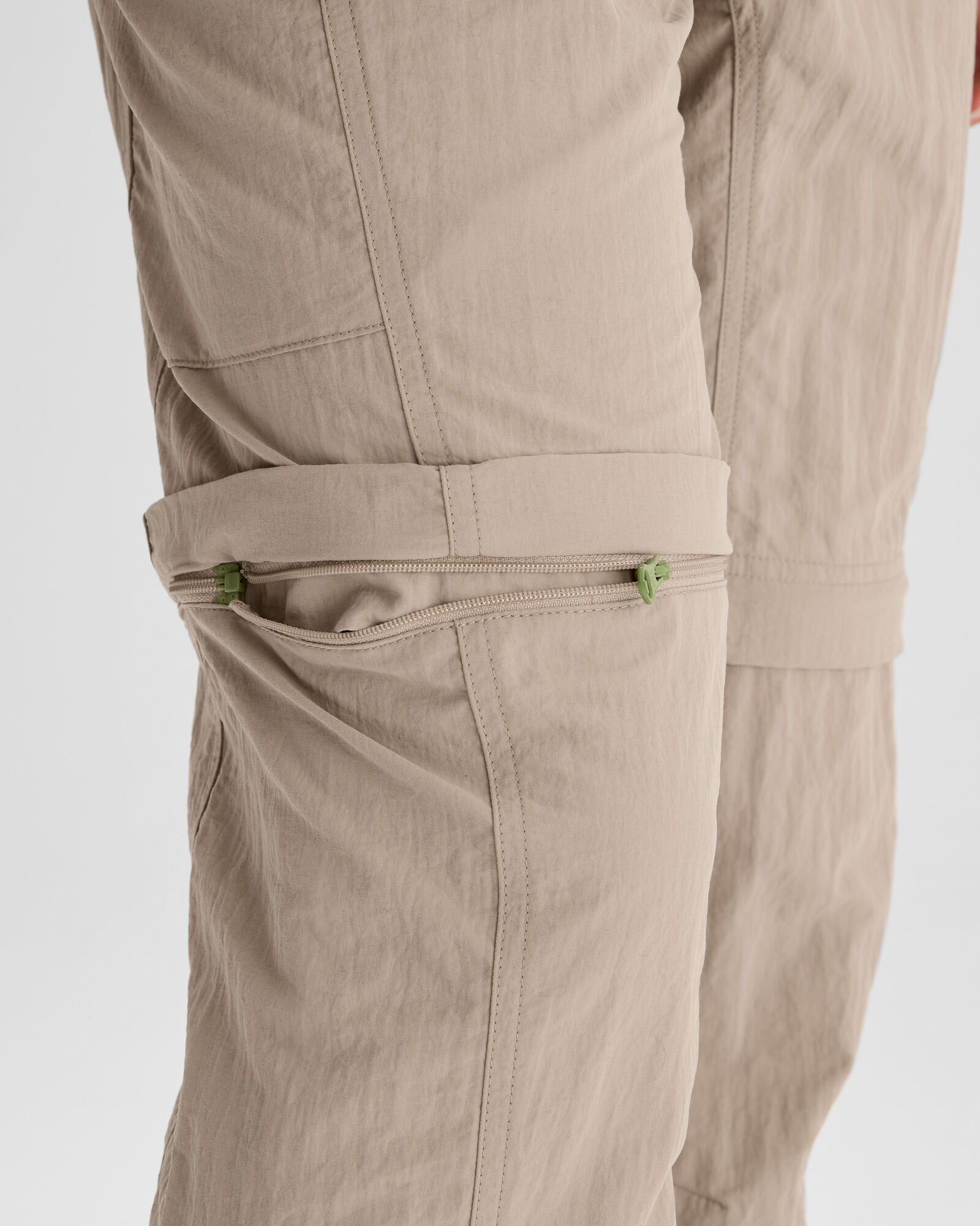 b0640_b88_evry_day_mens_convertible_pants_n_f_1743633306000