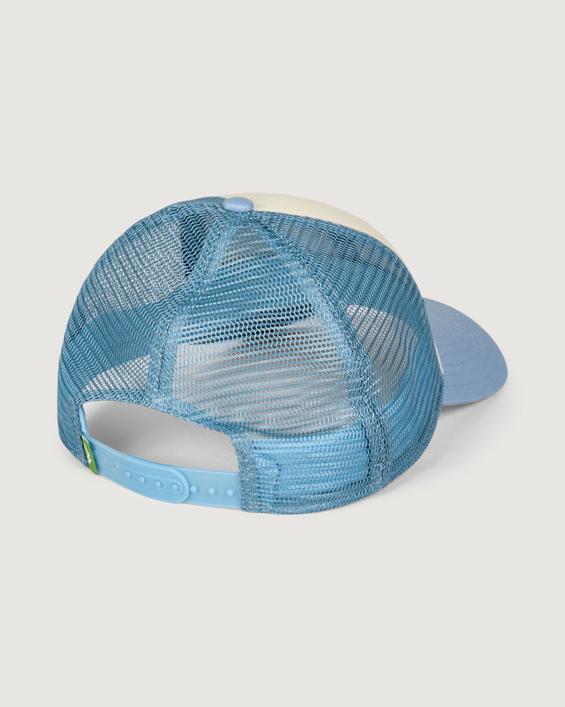 b0641_ofi_trucker_low_cap_v2_natural_blue_b_1743630979000