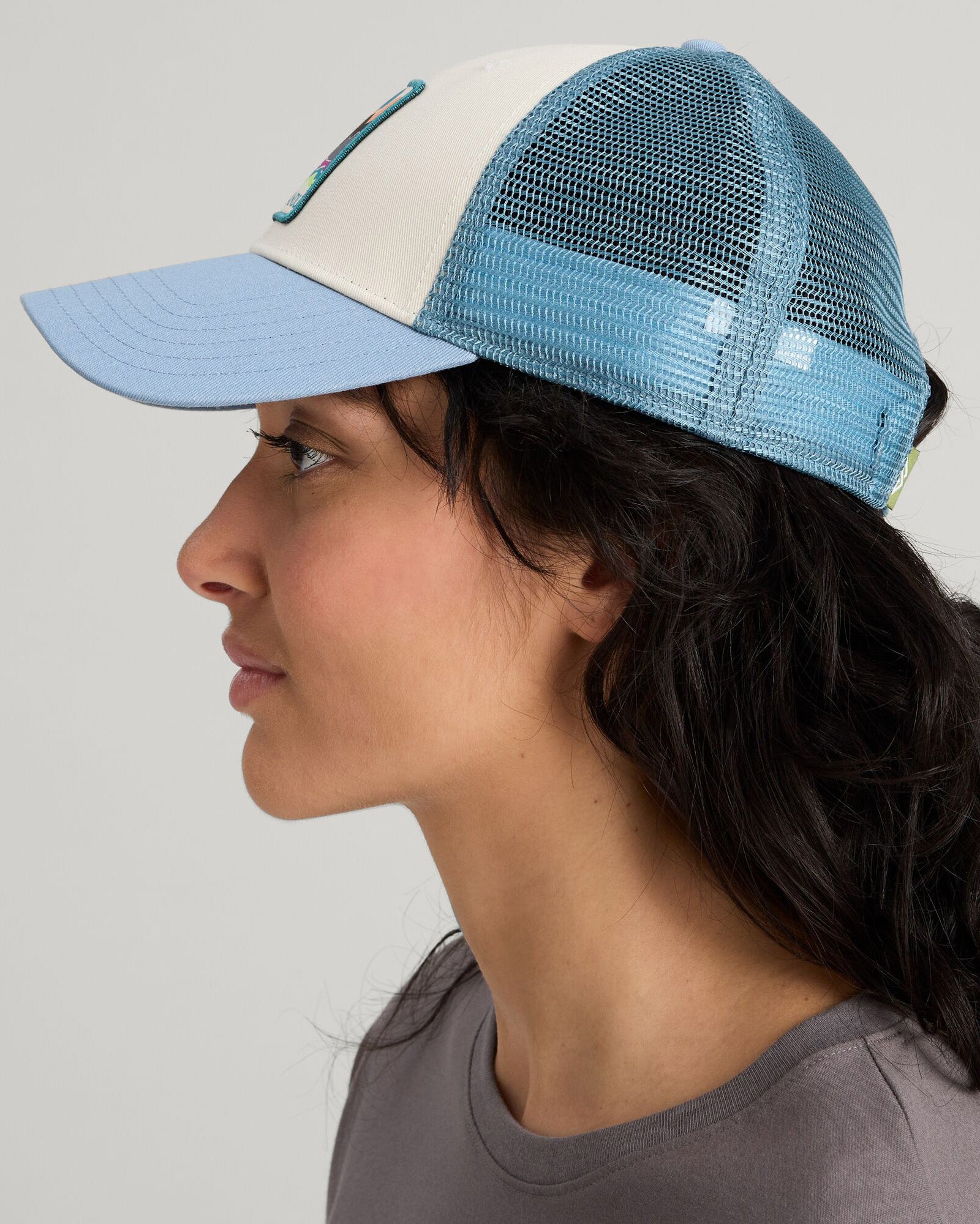 b0641_ofi_trucker_low_cap_v2_natural_blue_d_1743629631000