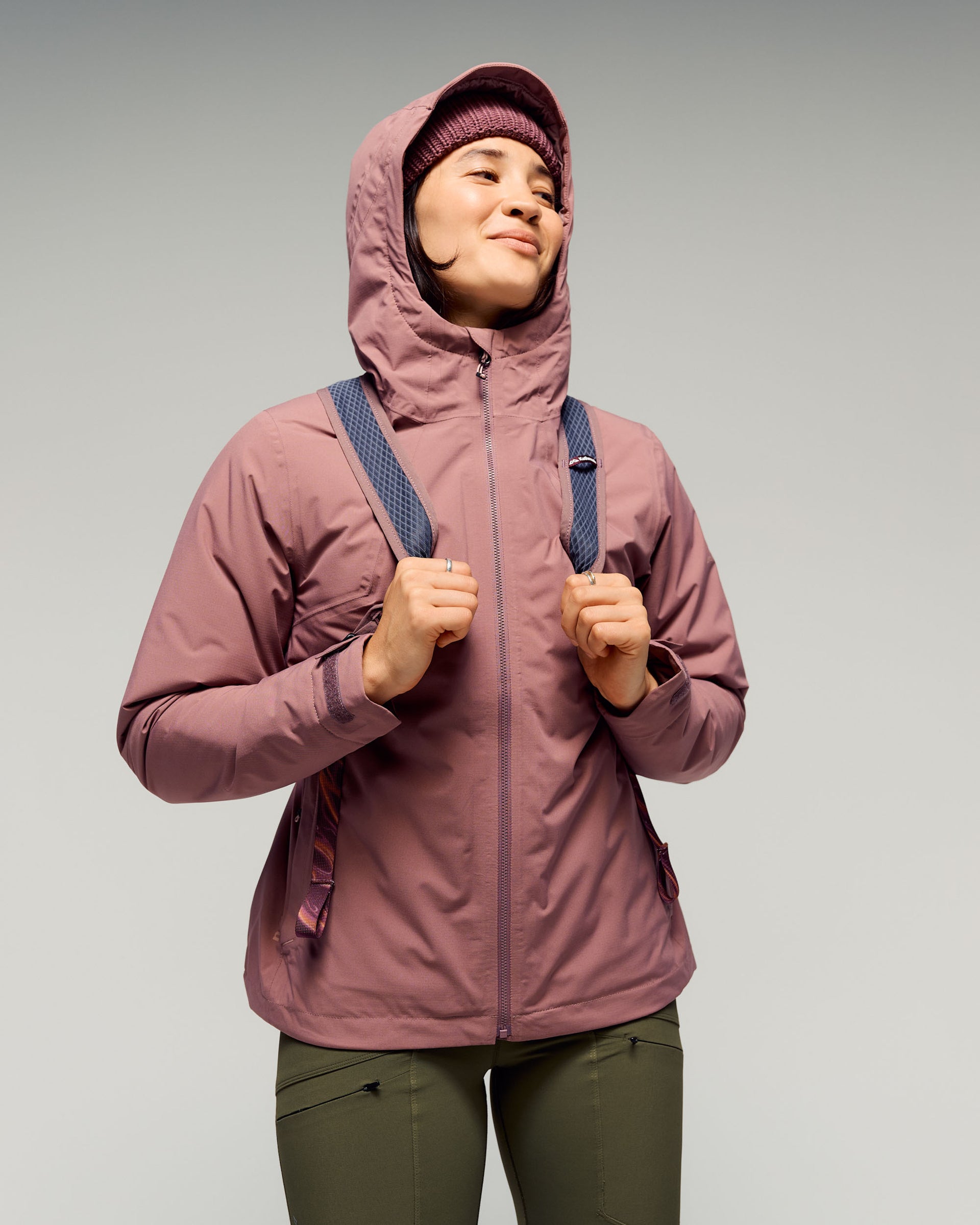 b0648_oug_trailhead_2l_womens_novaloft_rain_jacket_a_1769720687000