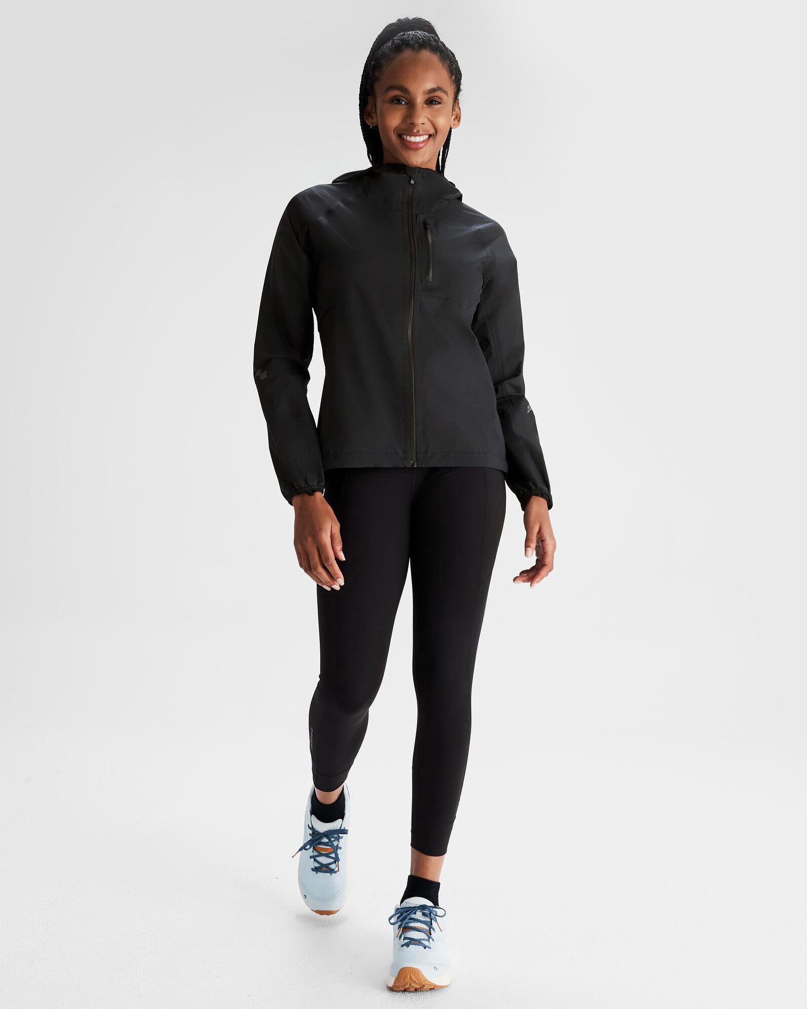 b0651_o4w_seeker_womens_2_5l_rain_jacket_b_1743633226000