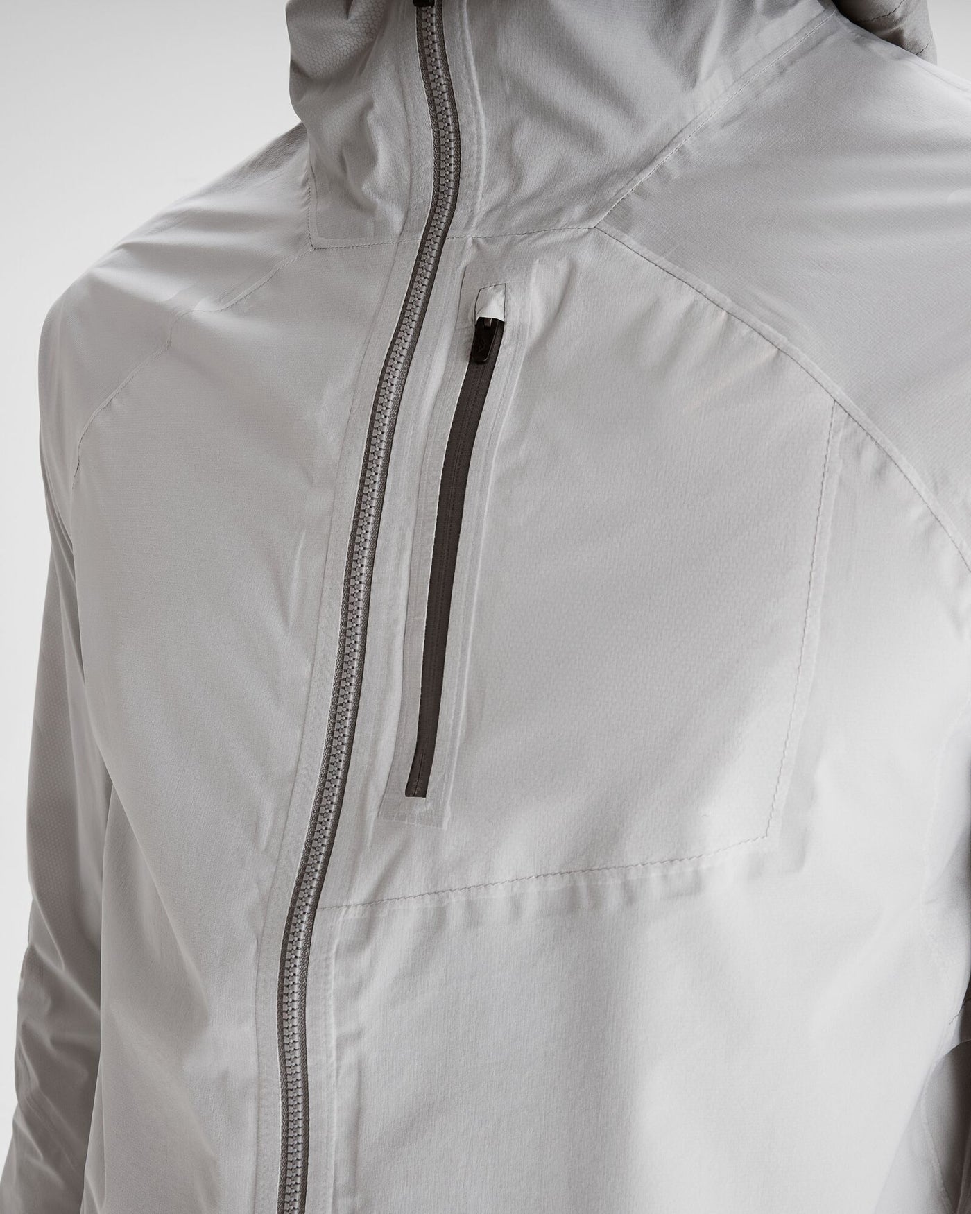 b0652_n09_seeker_mens_2_5l_rain_jacke_f_1743633202000