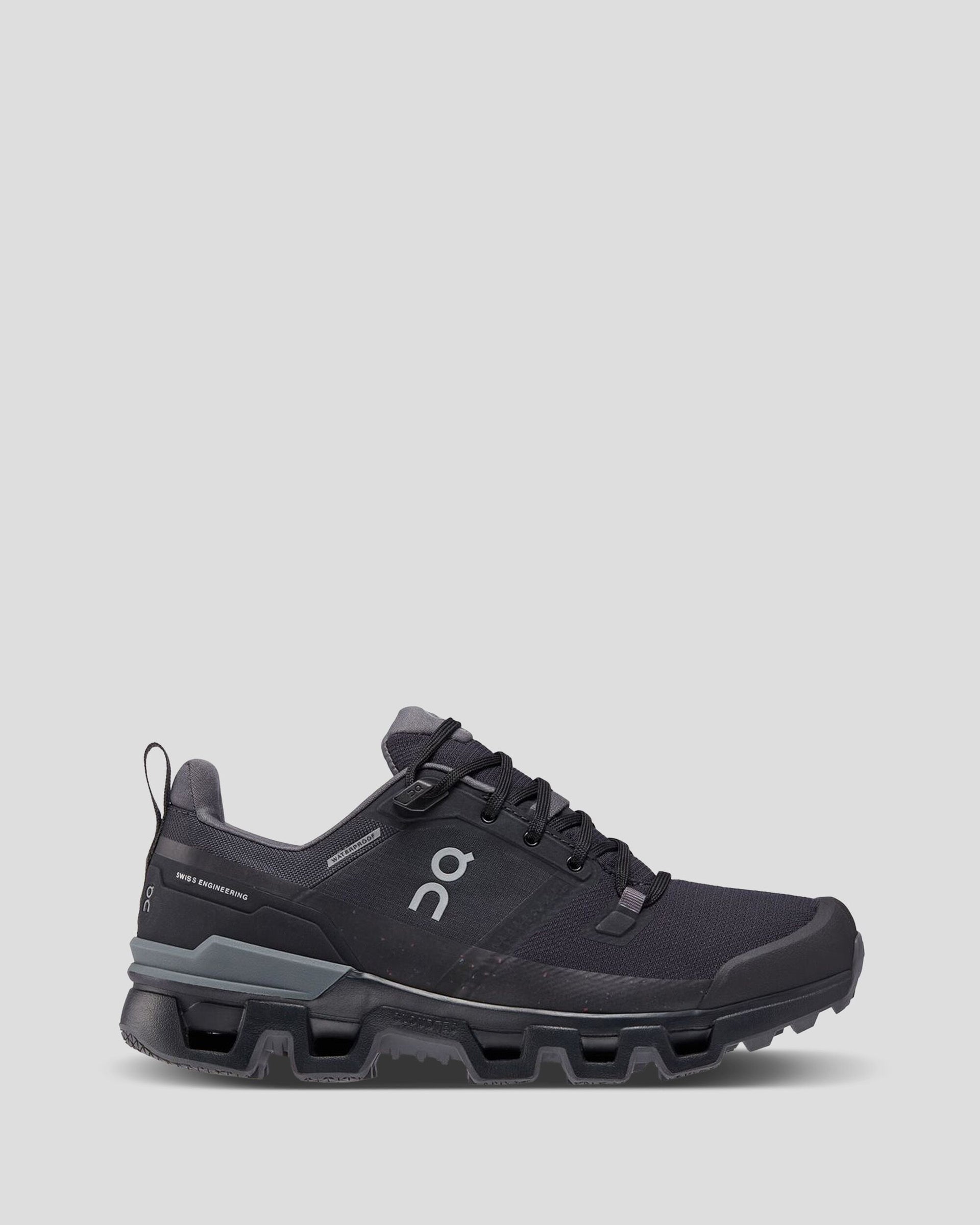 b0682_og1_on_running_cloudwander_waterproof_womens_black_a_1743635416000