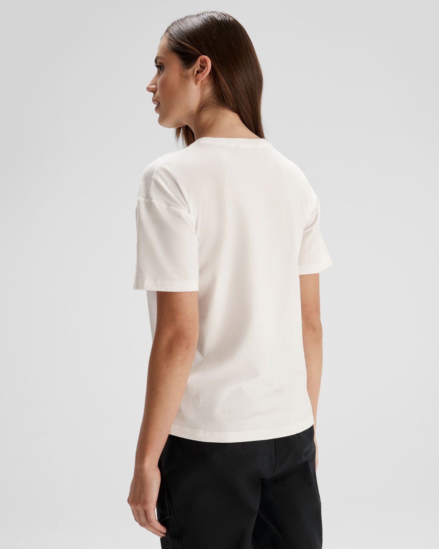 b0692_002_solid_womens_organic_cotton_short_sleeve_tee_d_1743633067000