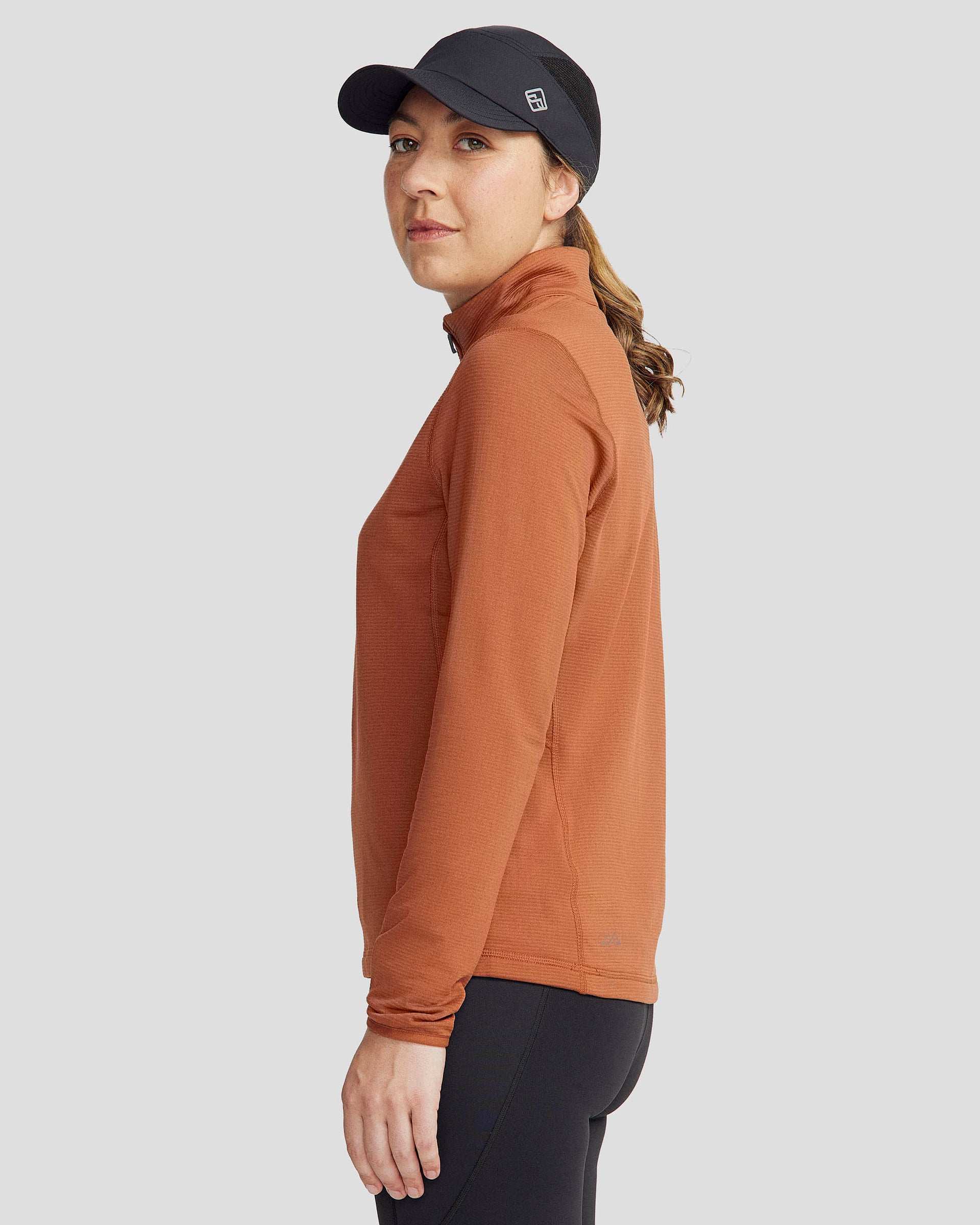 b0724_oi4_seeker_fleece_womens_1_4_zip_pullover_c_1743629187000