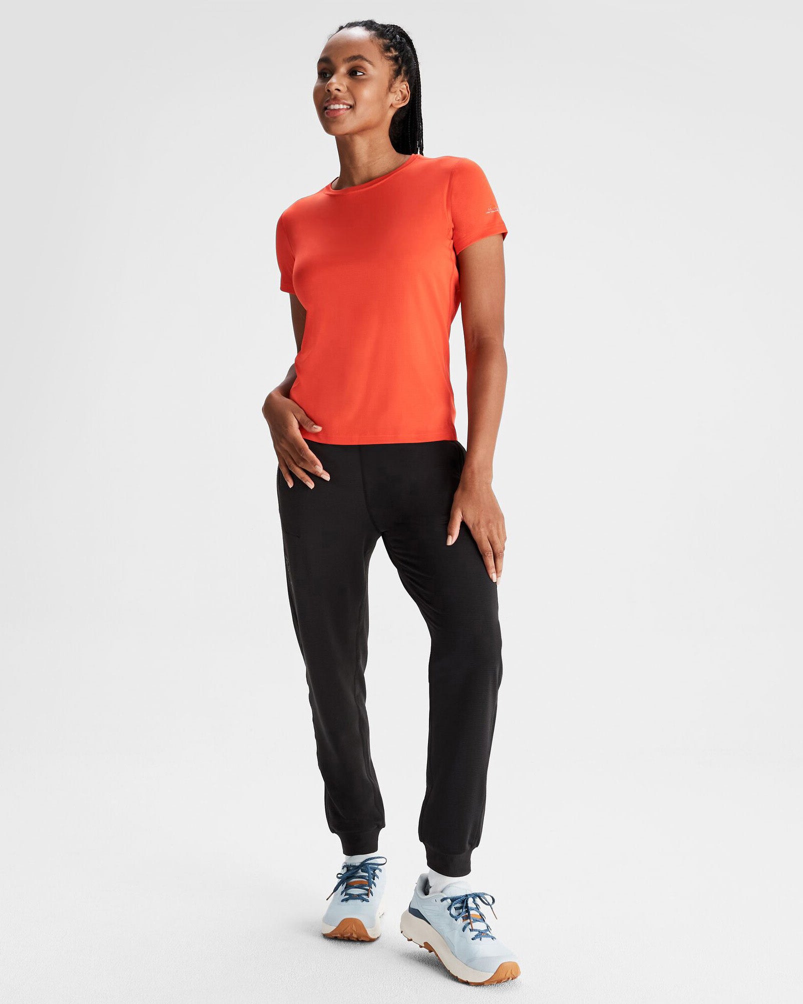 b0726_o4w_seeker_fleece_womens_joggers_b_1743632963000
