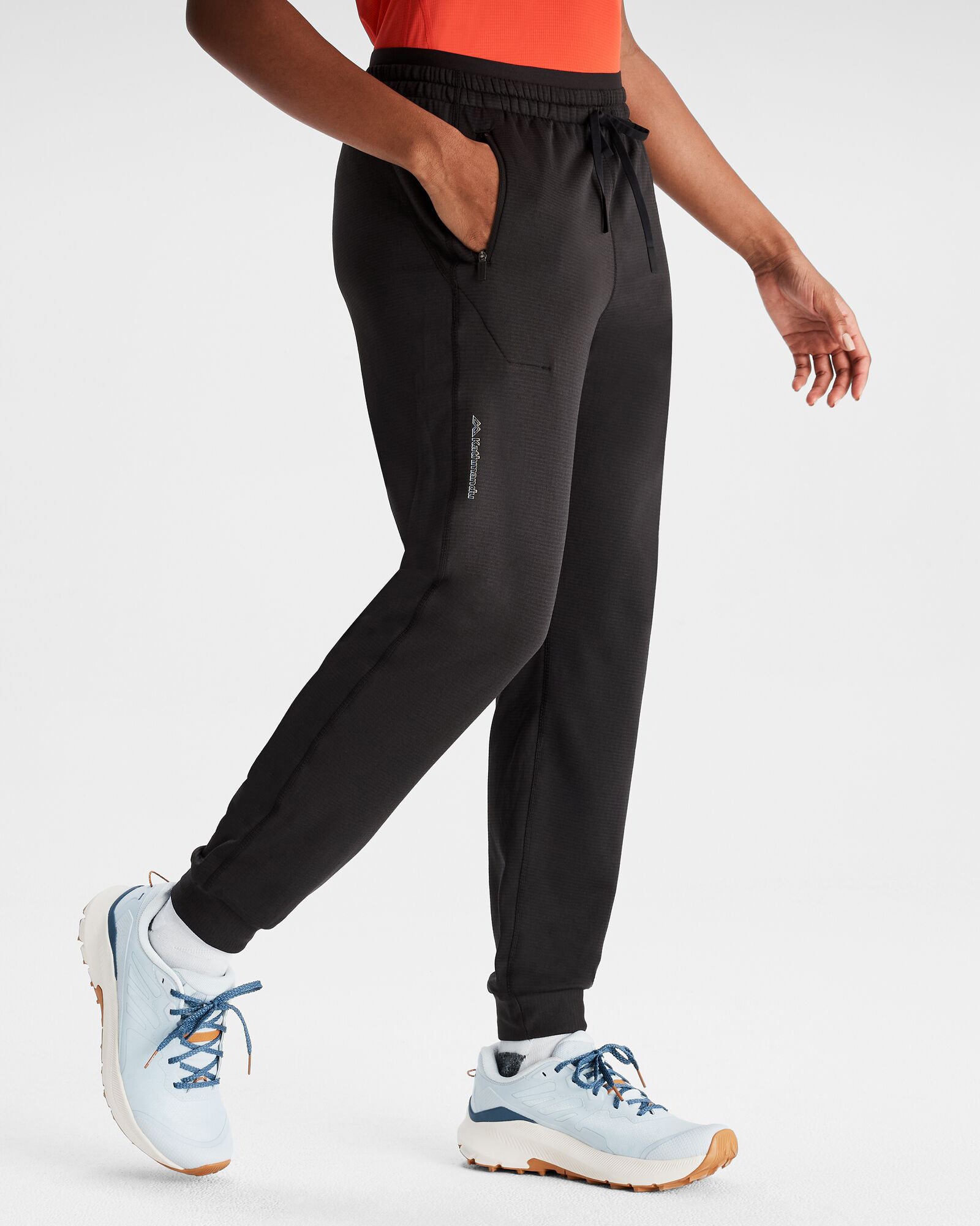 b0726_o4w_seeker_fleece_womens_joggers_c_1743633004000