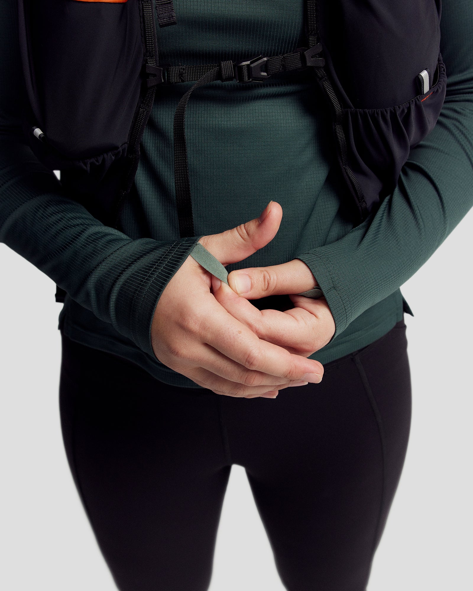 b0728_olh_seeker_womens_quarter_zip_long_sleeve_top_green_m_e_1600x2000_2a2e340_1756934421000