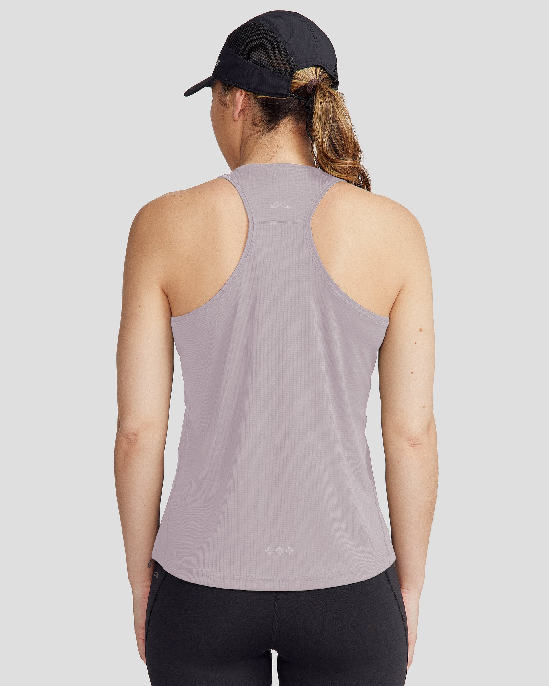 b0734_ohe_seeker_womens_tank_pink_m_d_1745458724000
