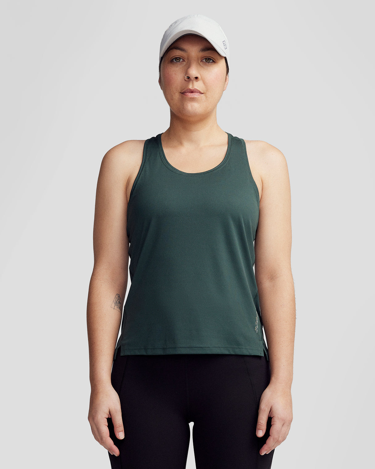 b0734_olh_seeker_womens_tank_green_m_a_1215x1519_832ceb5_1756934389000