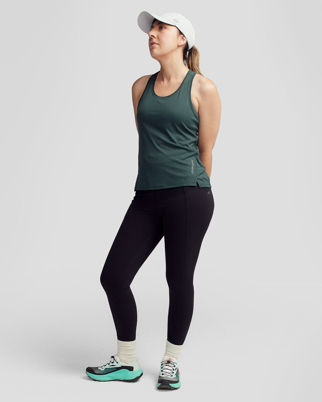 b0734_olh_seeker_womens_tank_green_m_b_1241x1551_de72e0a_1756934390000