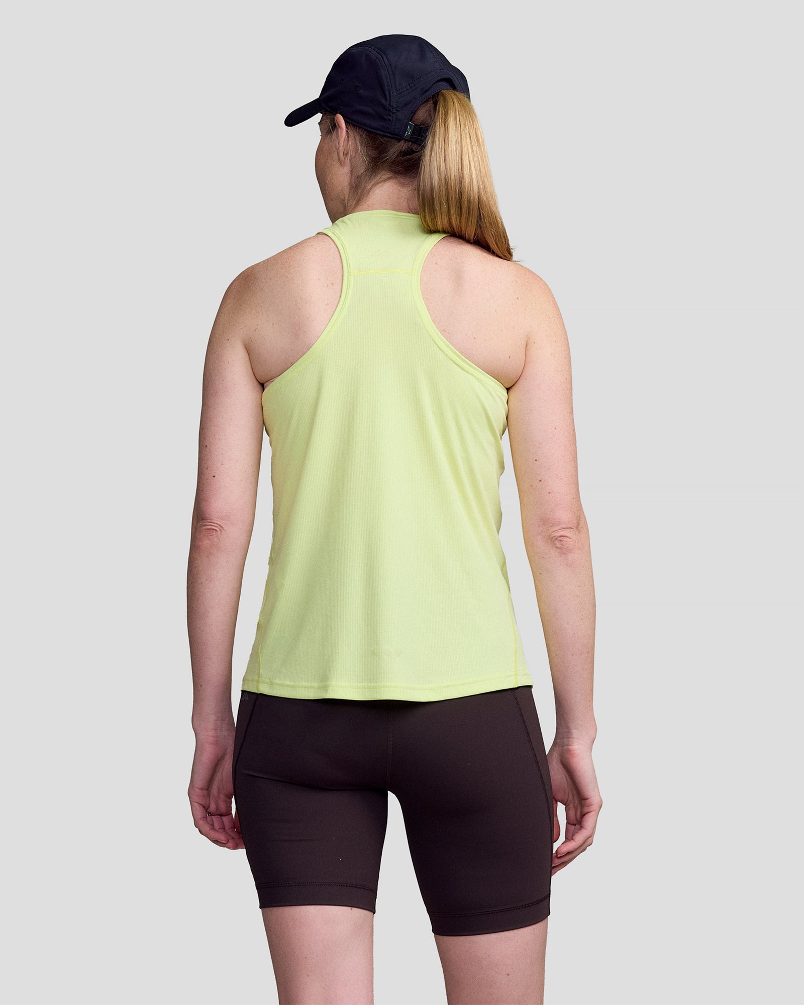 b0734_os0_seeker_womens_tank_yellow_m_d_1600x2000_2a2e340_1756934394000