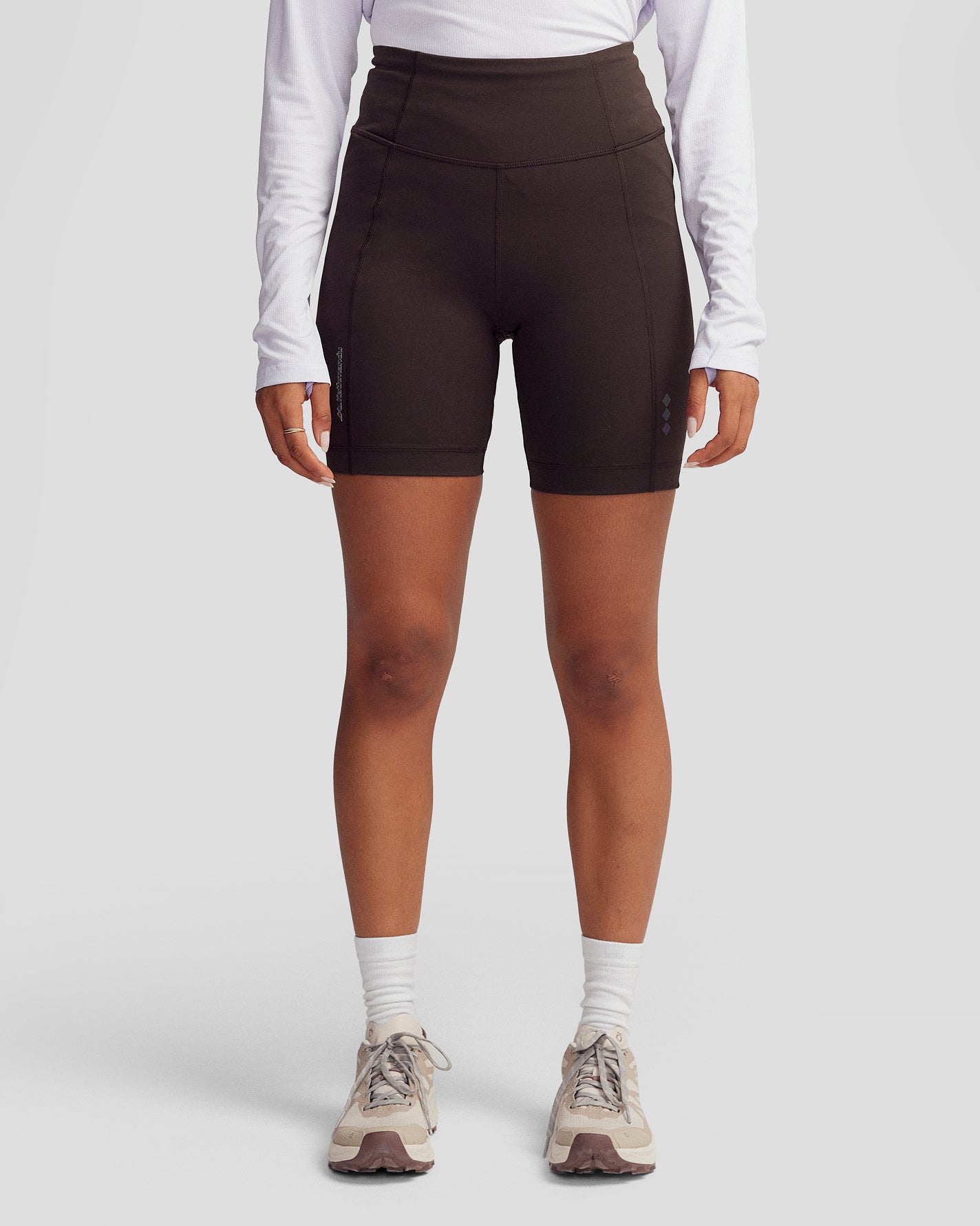 b0735_of9_seeker_womens_7inch_tight_shorts_brown_m_a_1424x1781_7e65eb8_1756934396000