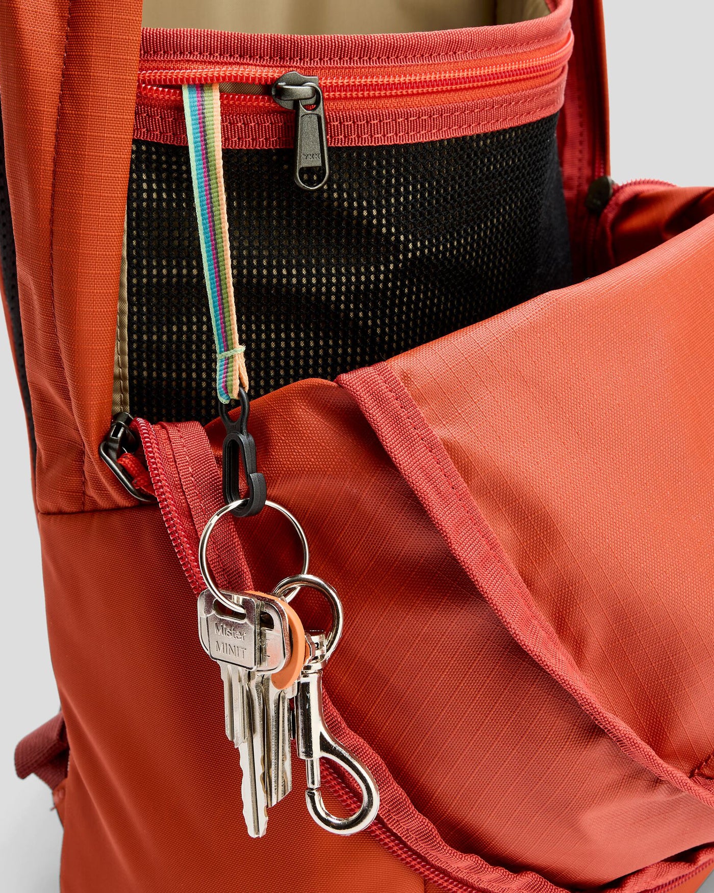 b0784_679_axon_everyday_backpack_1_c_1743630924000