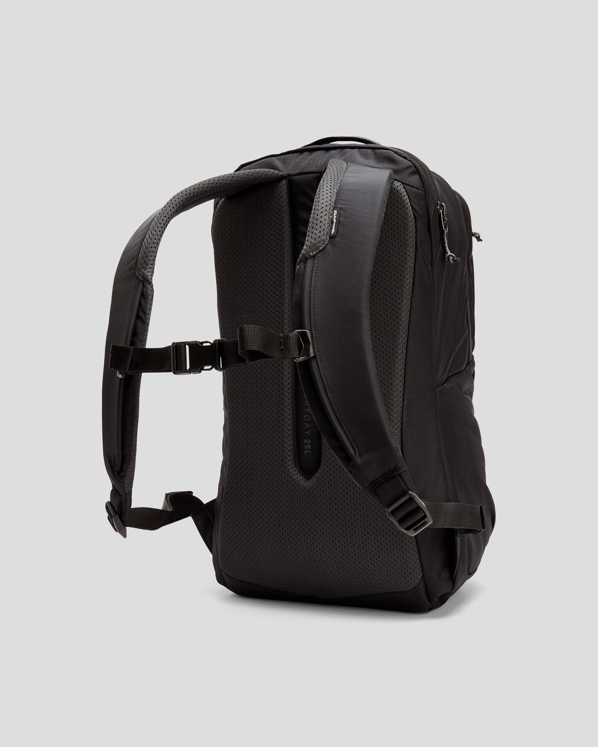 b0789_o4w_axon_everyday_backpack_25l_f_1743630870000