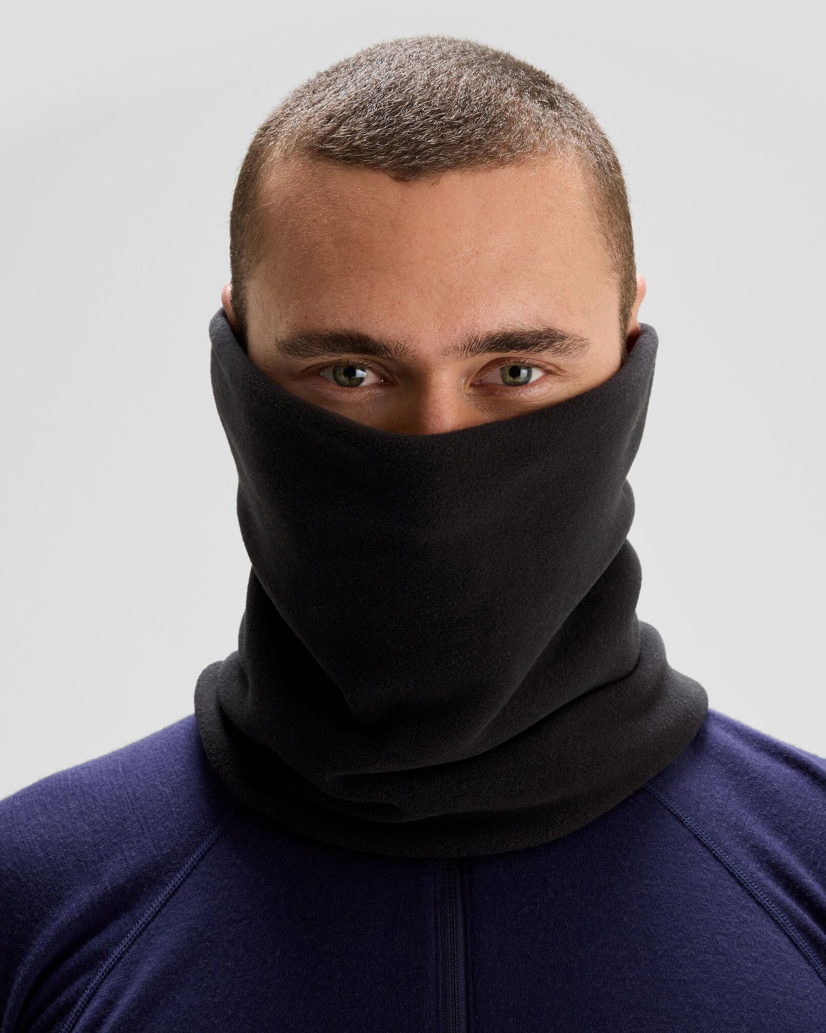 Ridge 100 PrimaLoft® Bio Fleece Neck Gaiter - Black – Kathmandu AU