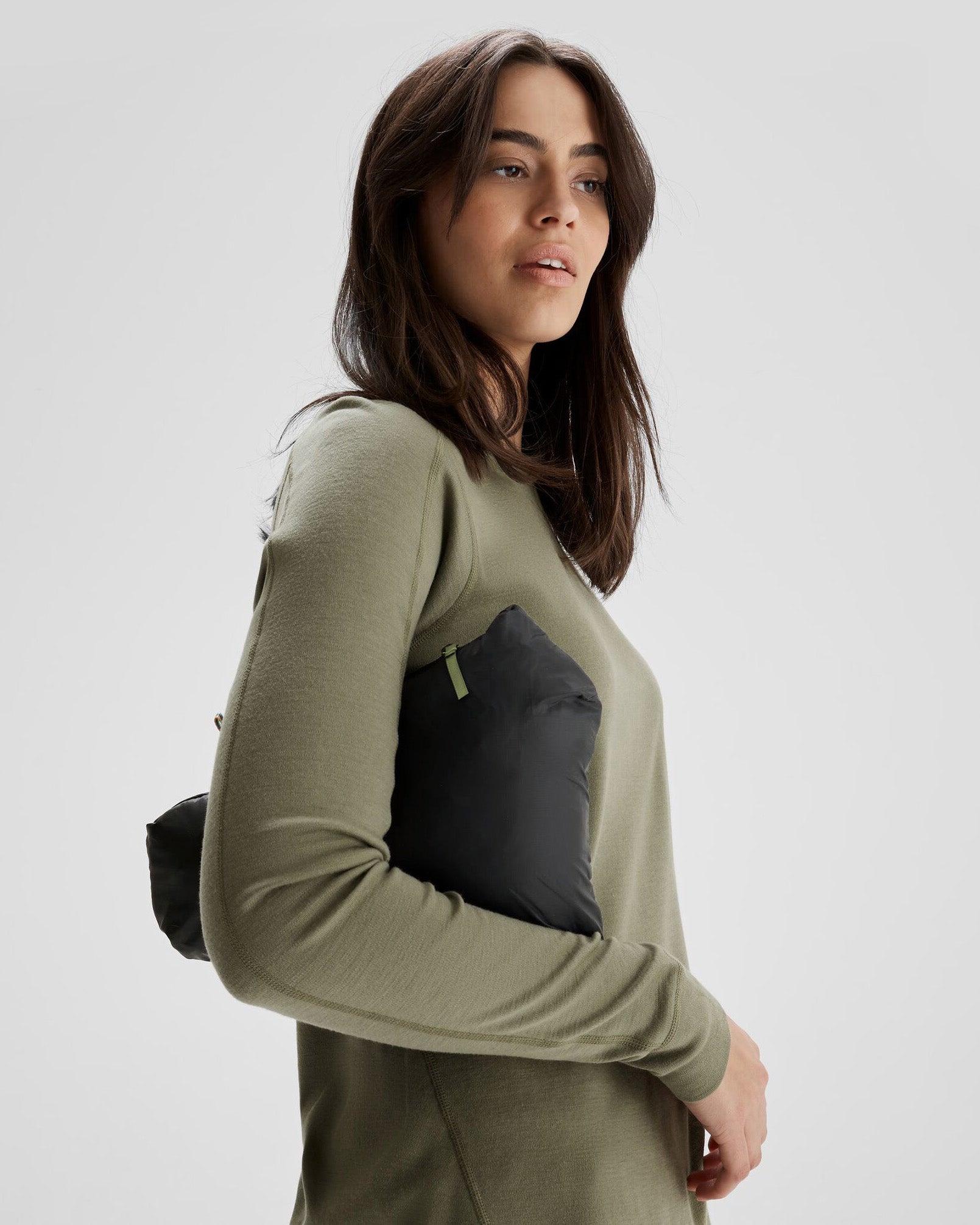 b0818_o4w_heli_r_womens_novaloft_puffer_jacket_v2_e_1743632657000