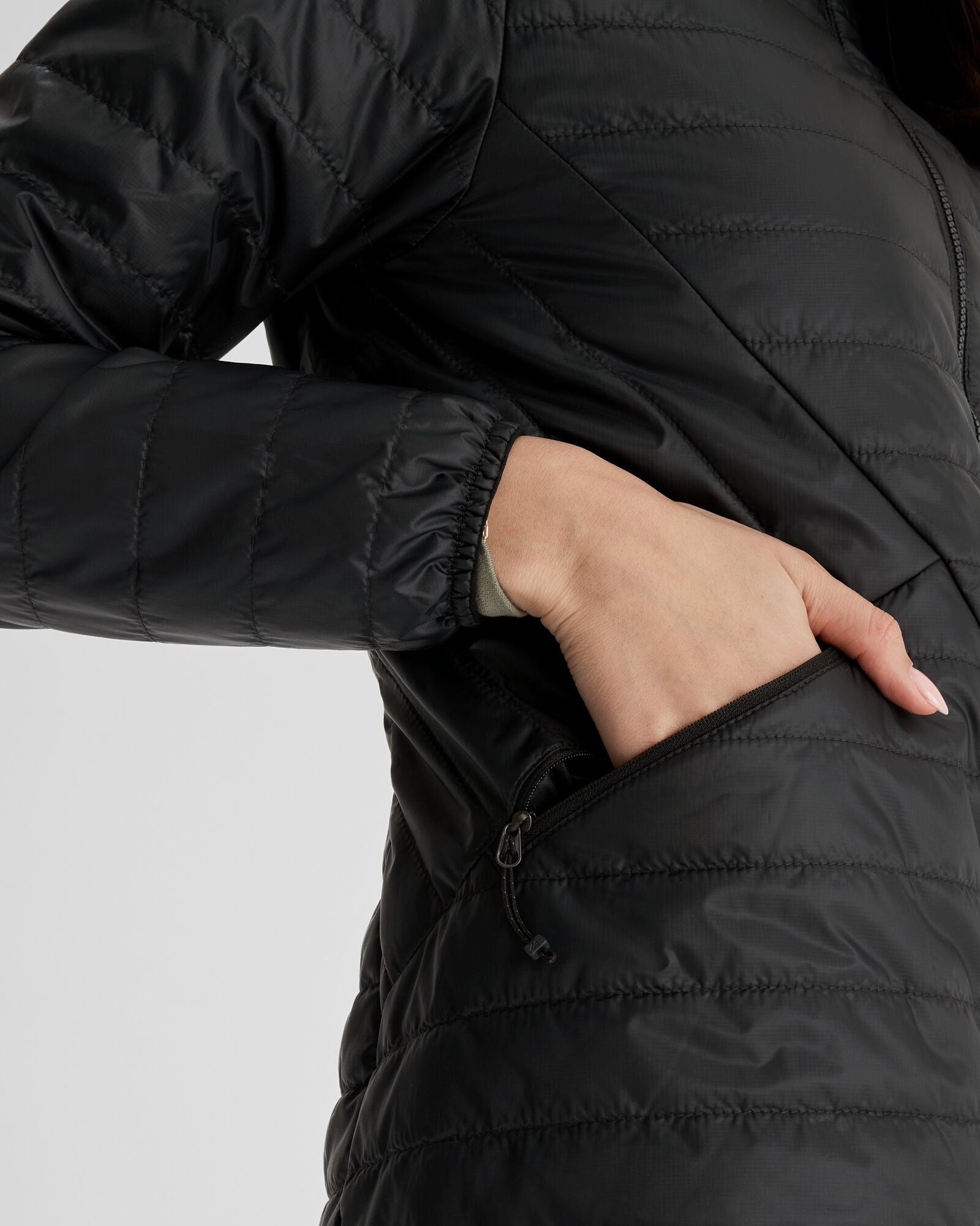 b0818_o4w_heli_r_womens_novaloft_puffer_jacket_v2_f_1743632697000