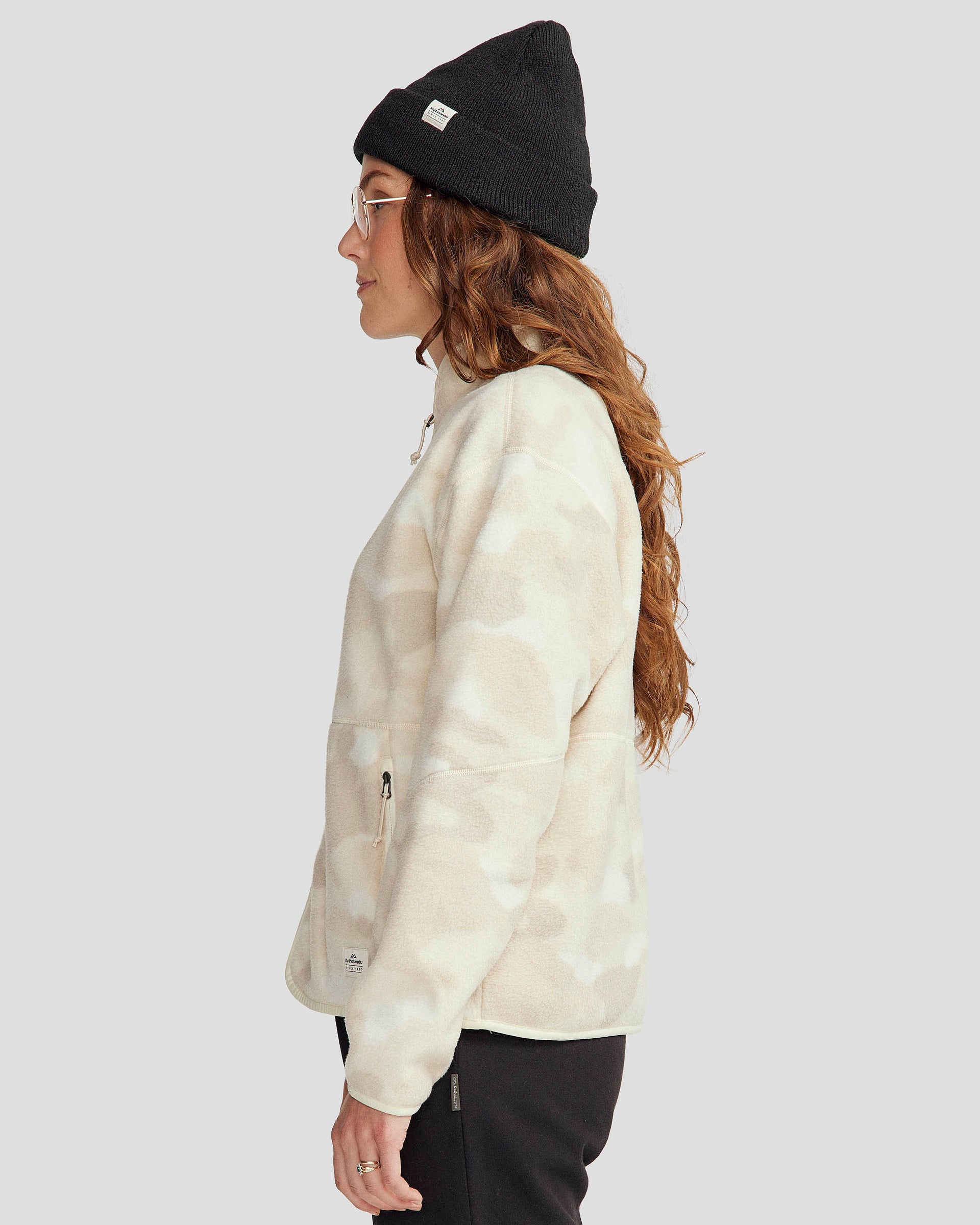 b0911_oqi_womens_trailhead_fleece_jacket_neutral_c_1743628999000