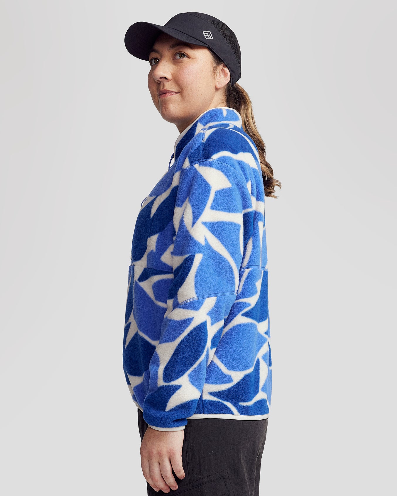 b0913_ou4_trailhead_fleece_womens_1_4_zip_pullover_blue_c_1754358304000