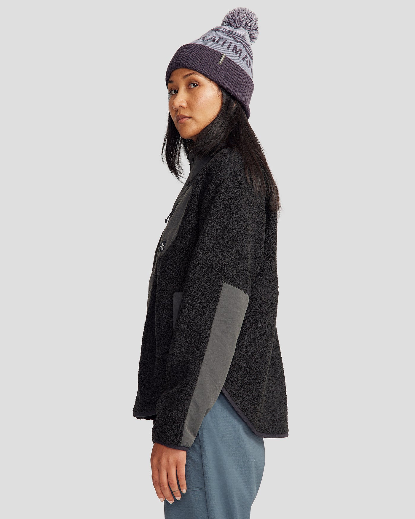 b0921_o4w_co_z_high_pile_womens_jacket_v3_black_m_c_1745458727000