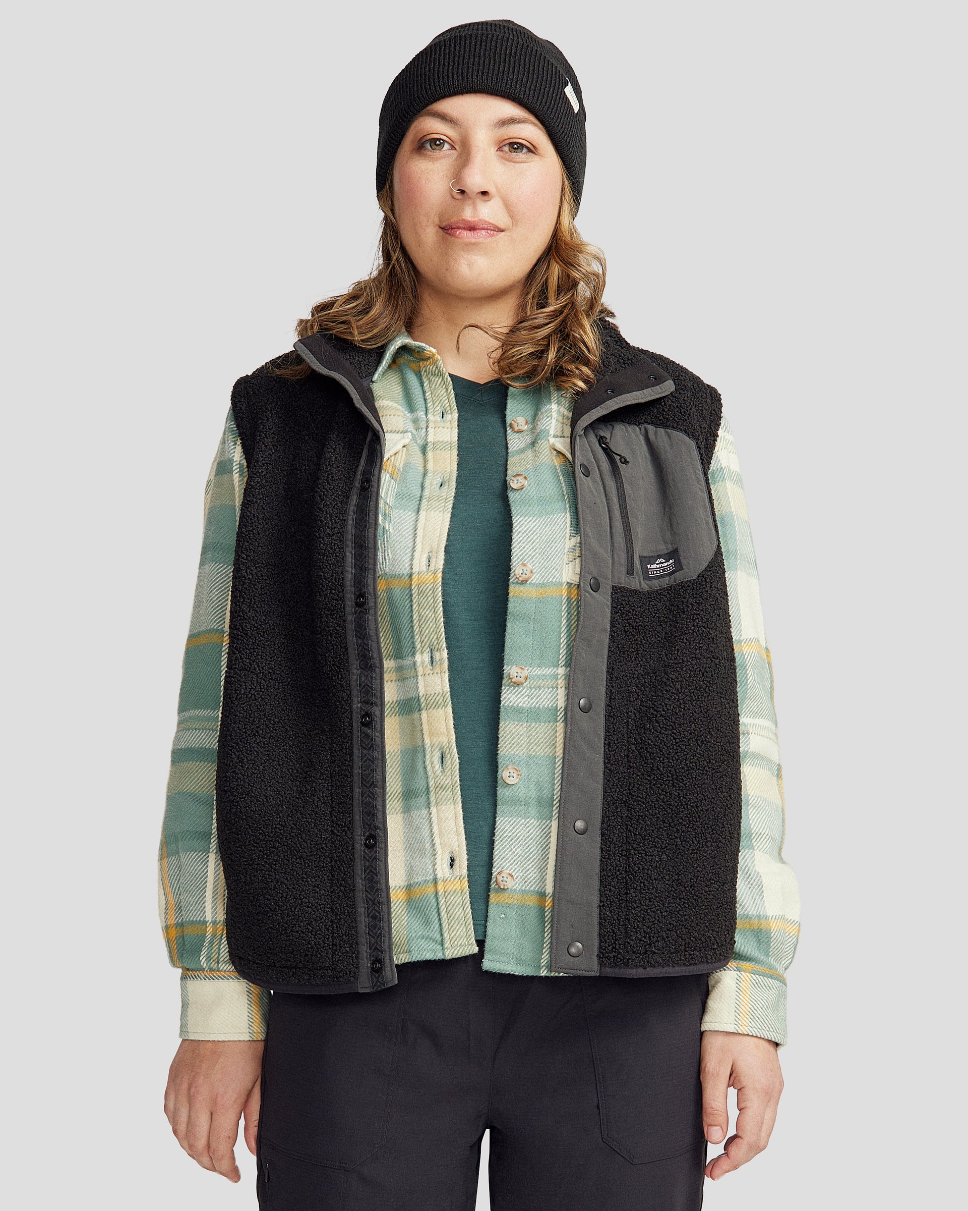 b0925_o4w_co_z_high_pile_womens_vest_black_m_b_1745458731000