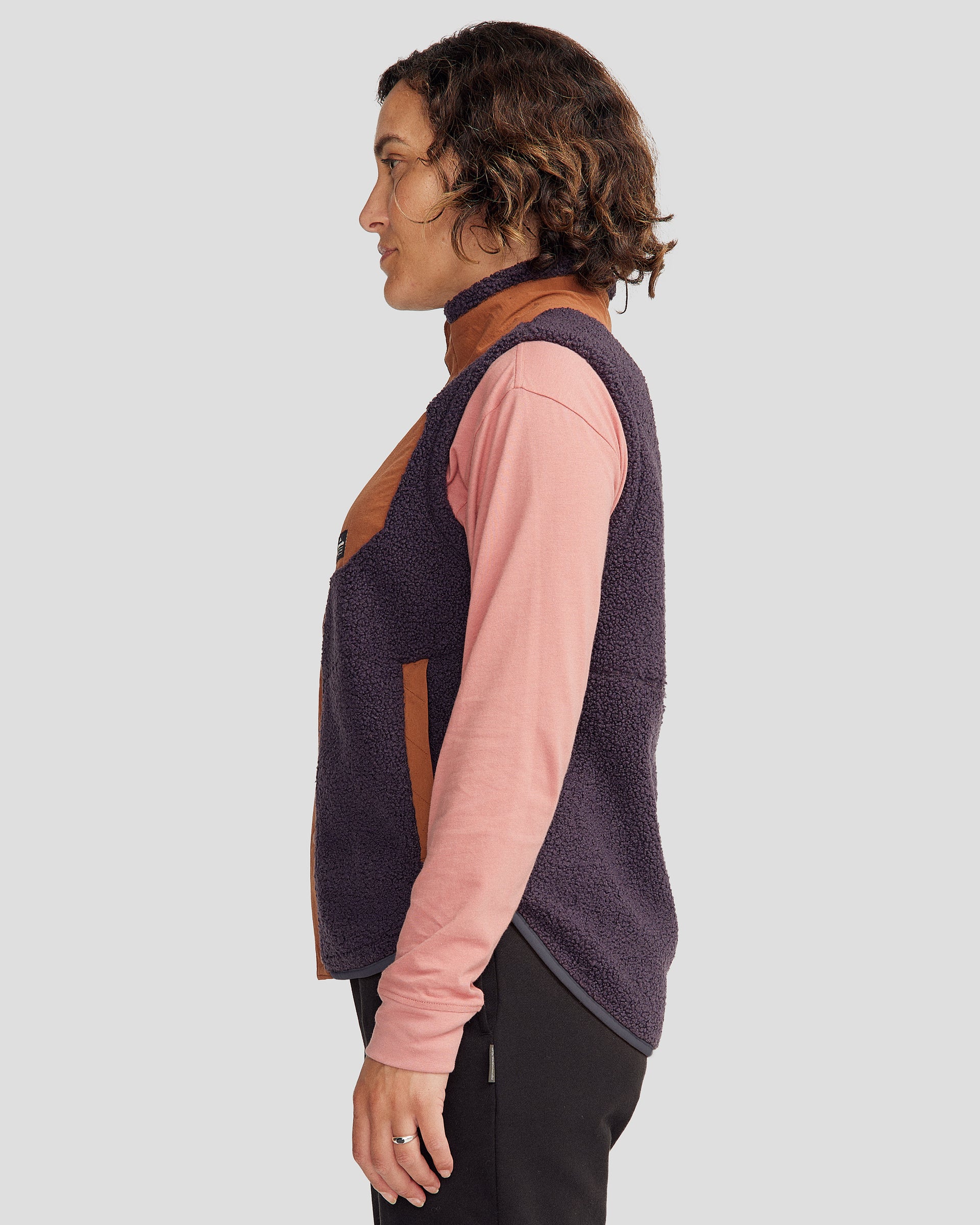b0925_ona_co_z_high_pile_womens_vest_purple_brown_m_c_1745458733000
