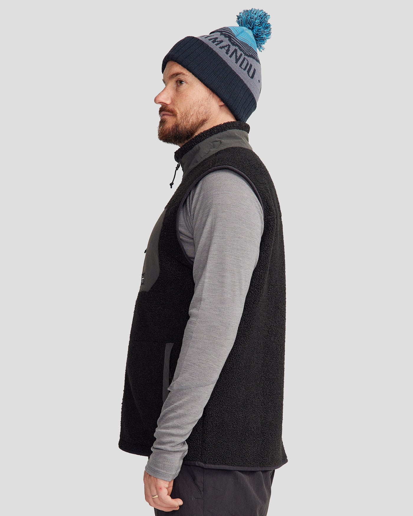 b0926_o4w__co_z_high_pile_mens_vest_black_m_c_1745458734000