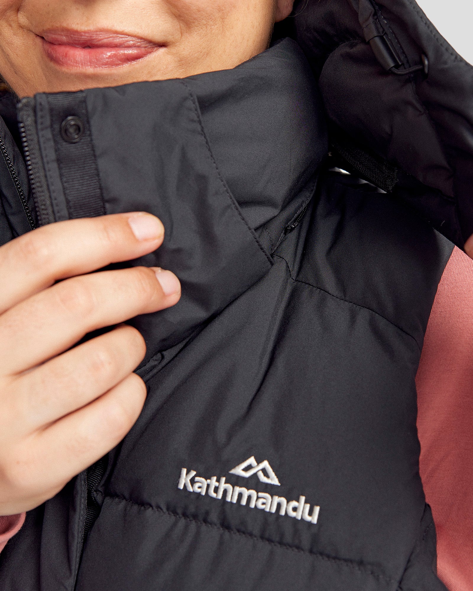 Women's Winterburn Hooded Down Vest - Black – Kathmandu AU