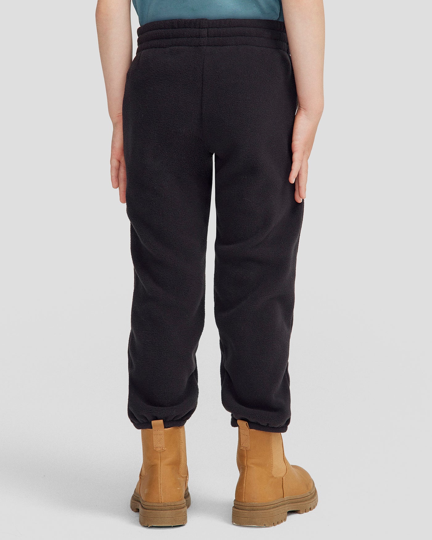 b0958_902_ridge_100_primaloft_kids_joggers_c_1743629210000