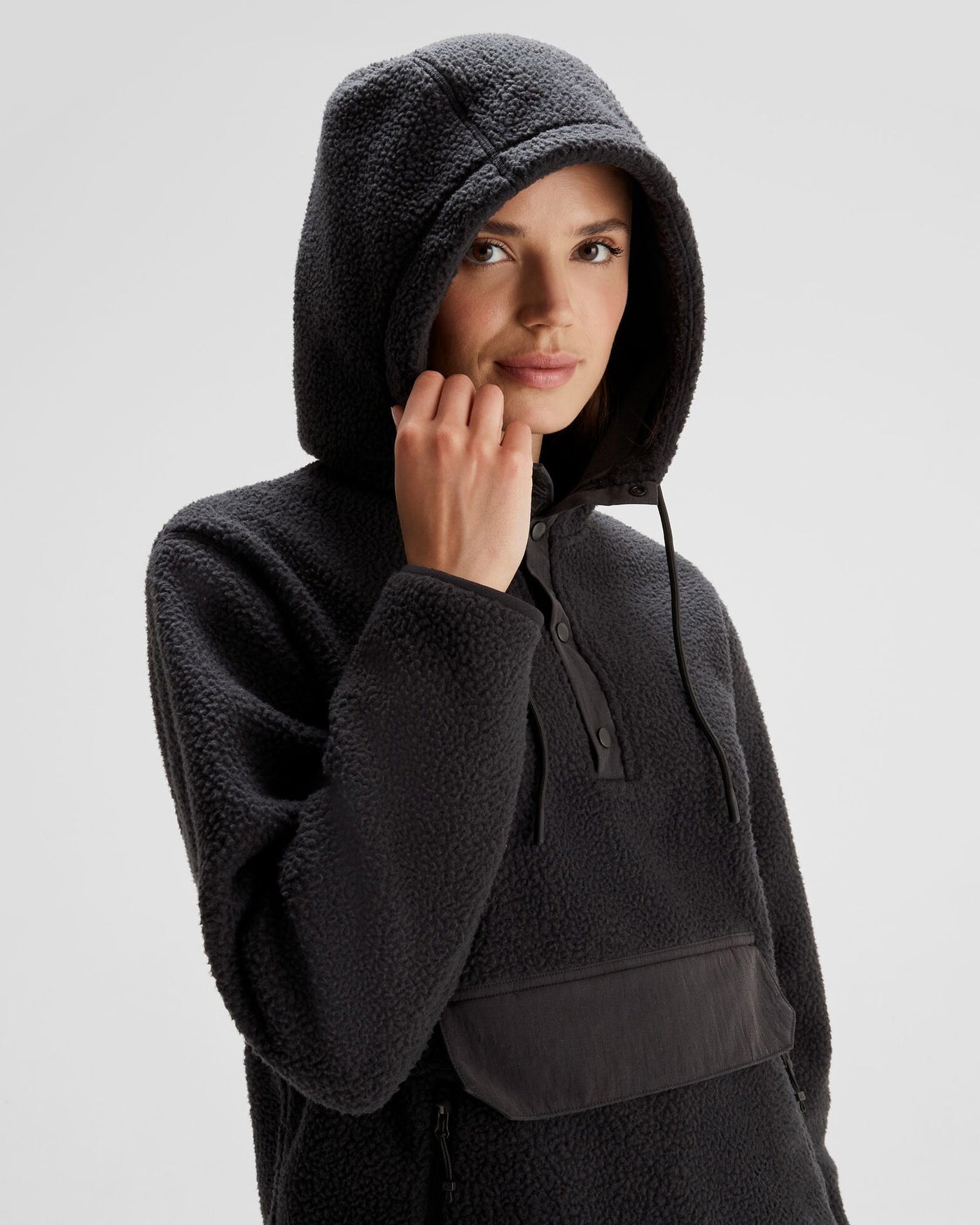 b0961_902_co_z_high_pile_womens_hooded_pullover_f_1743632541000