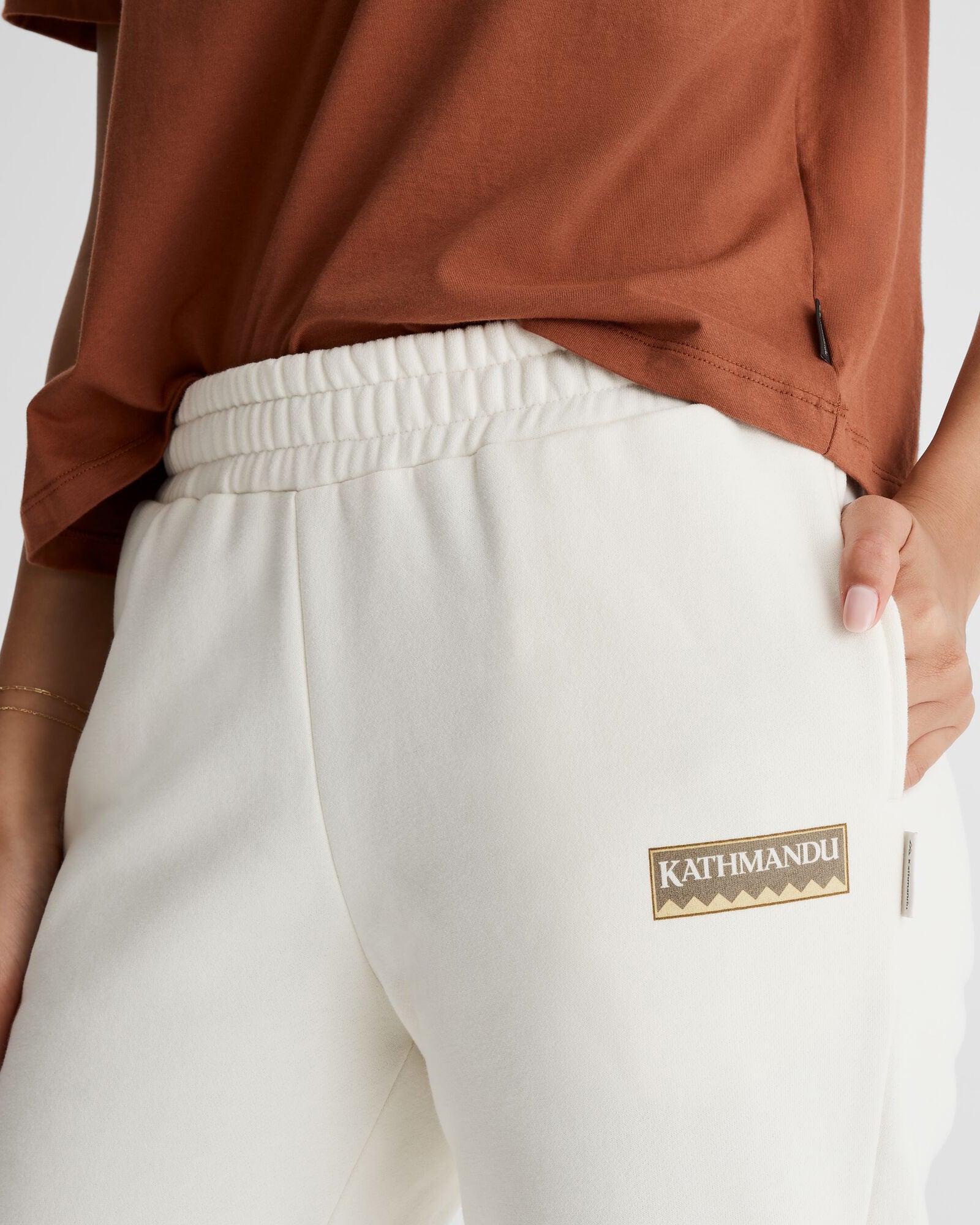 b0988_okr_logo_womens_heritage_bb_joggers_d_1743632466000