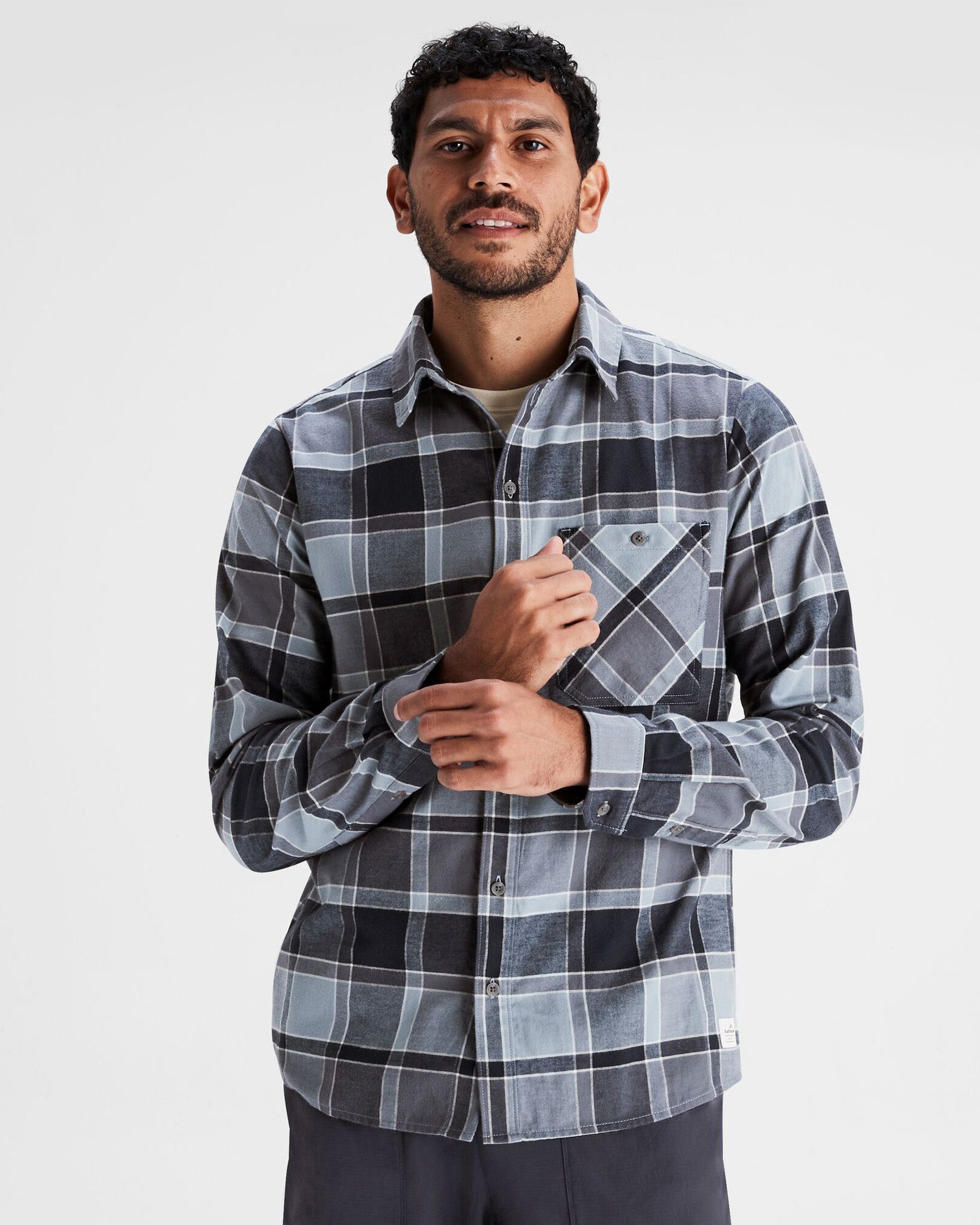 b0997_ol7_fyfe_mens_long_sleeve_shirt_blue_a_1743632377000