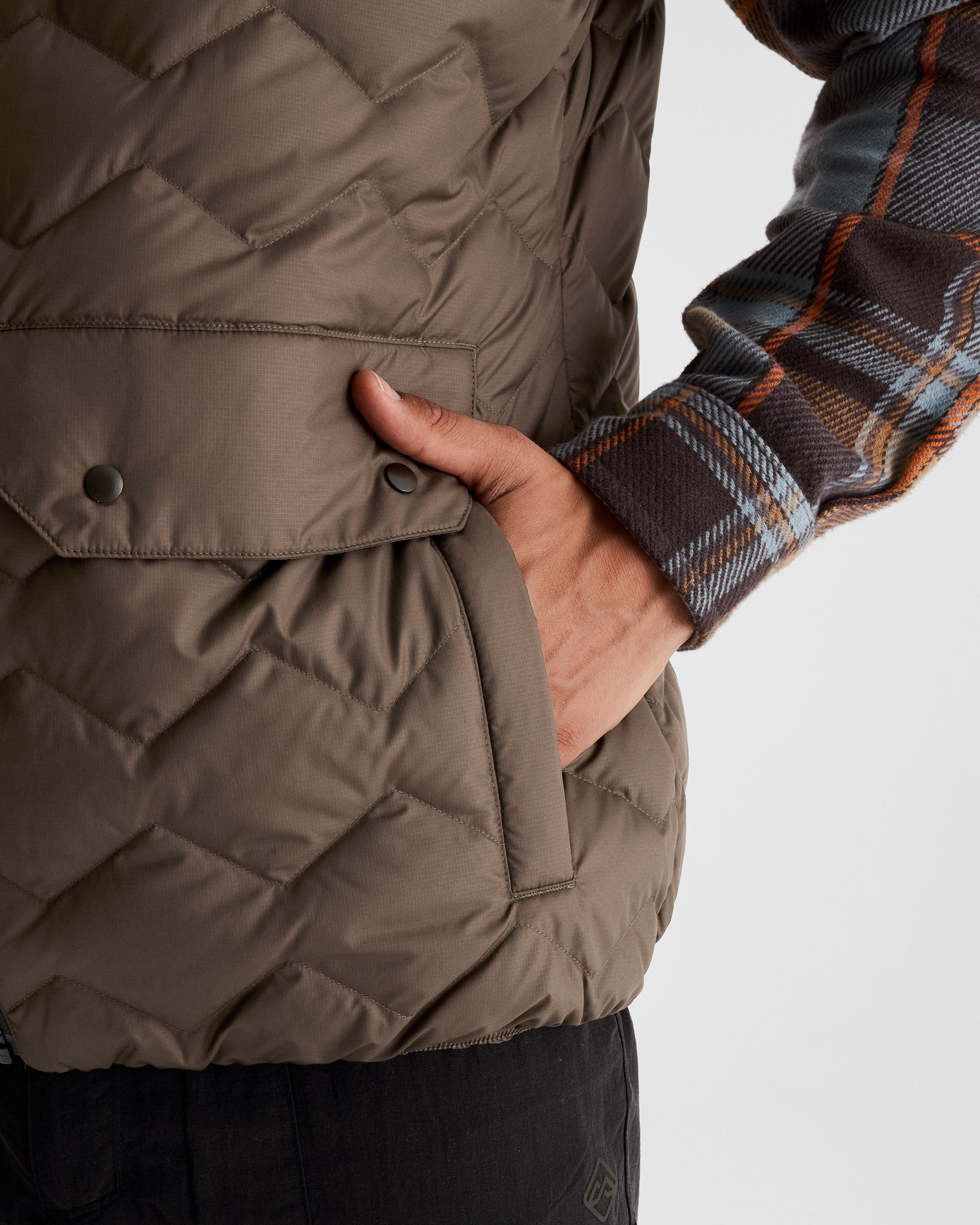 b1017_o4p_any_time_mens_down_puffer_vest_f_1743731895000