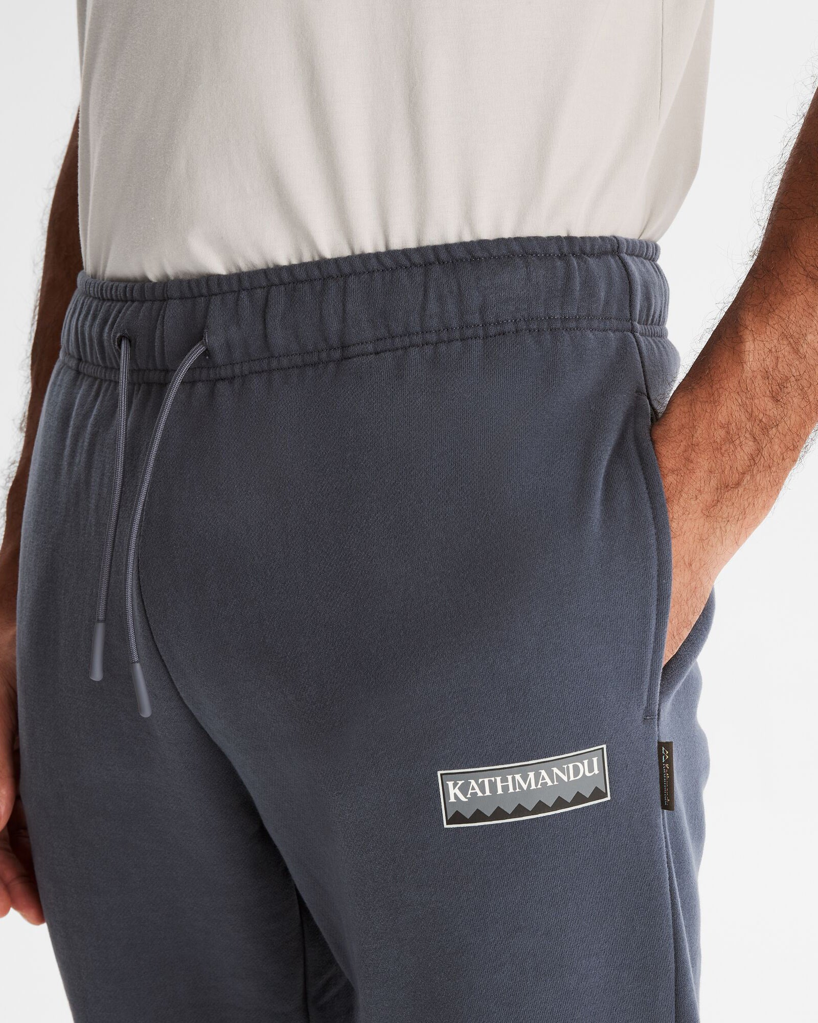 b1073_oji_heritage_logo_mens_slouchy_lt_bb_jogge_d_1743632158000