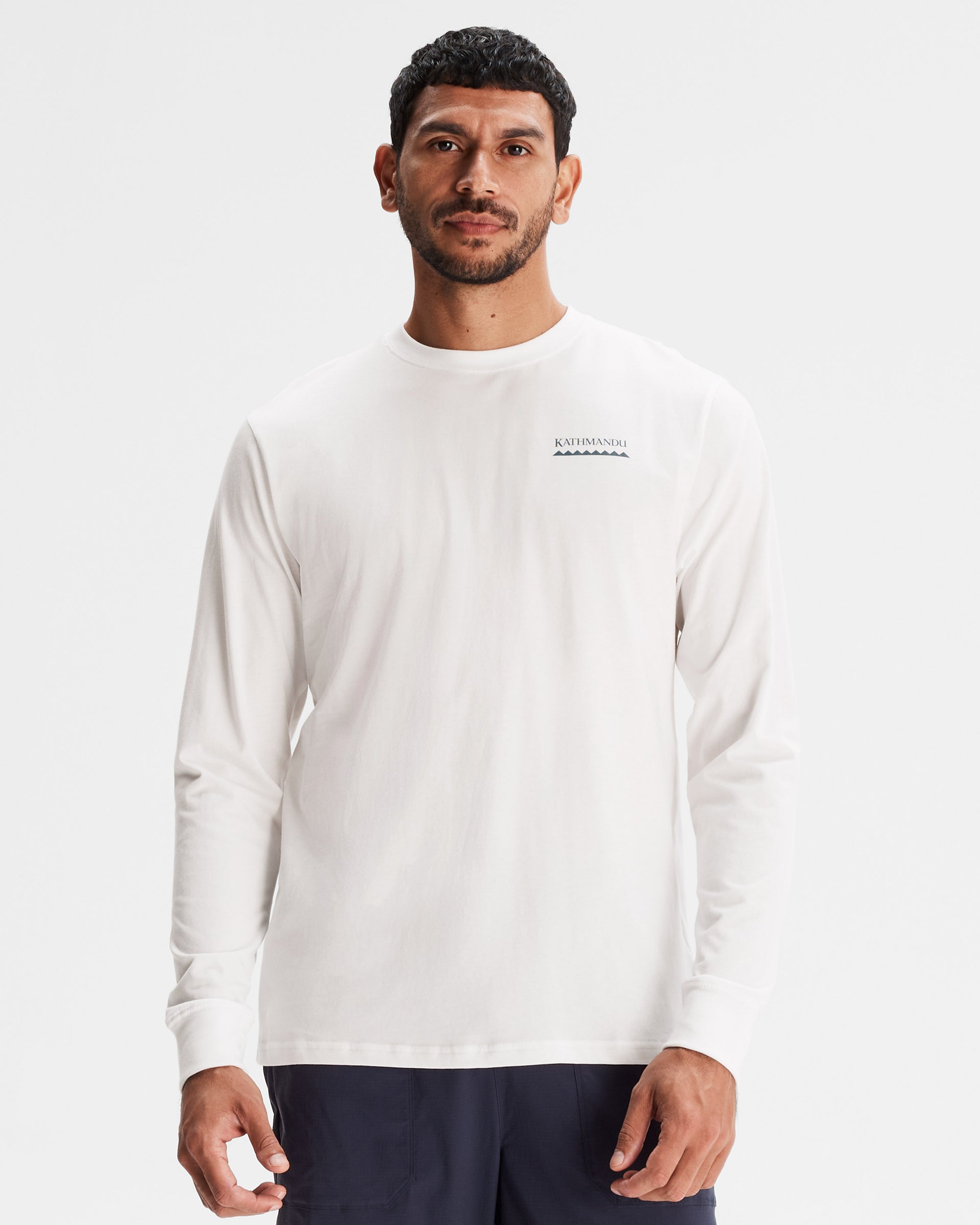 b1133_002_heritage_logo_mens_organic_cotton_long_sleeve_tee_a_1743732060000