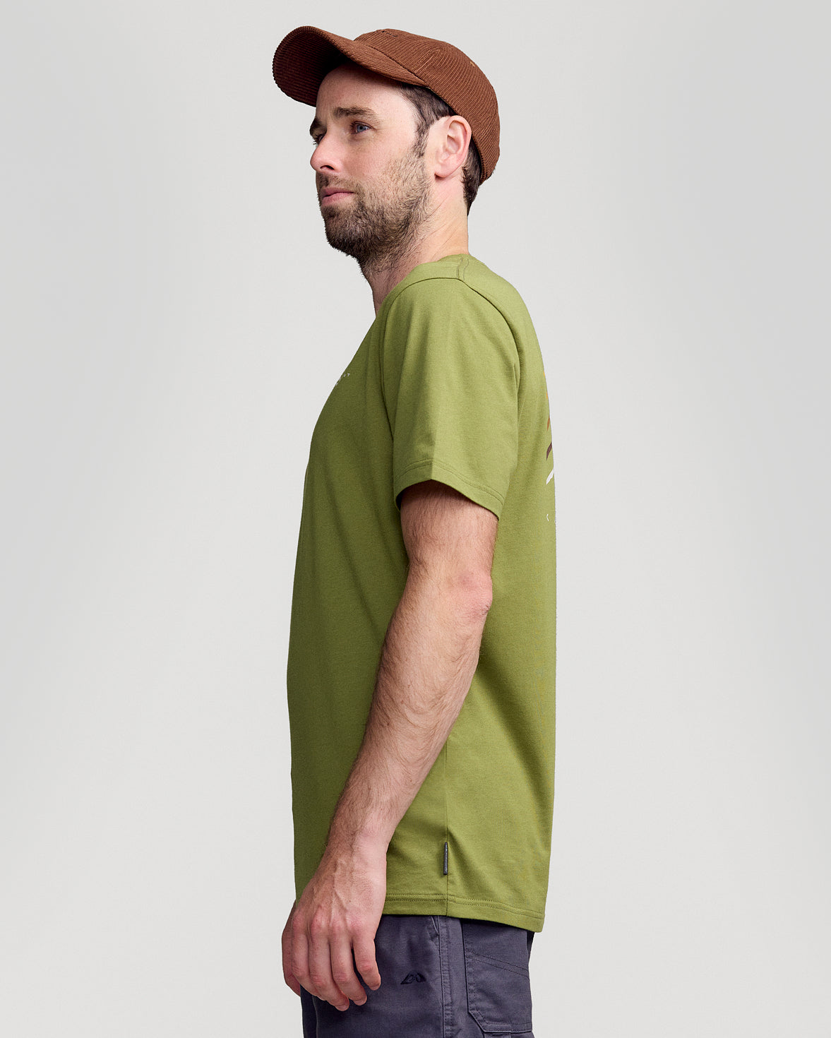 b1134_olf_mountain_rays_mens_organic_cotton_short_sleeve_tee_c_1754351654000