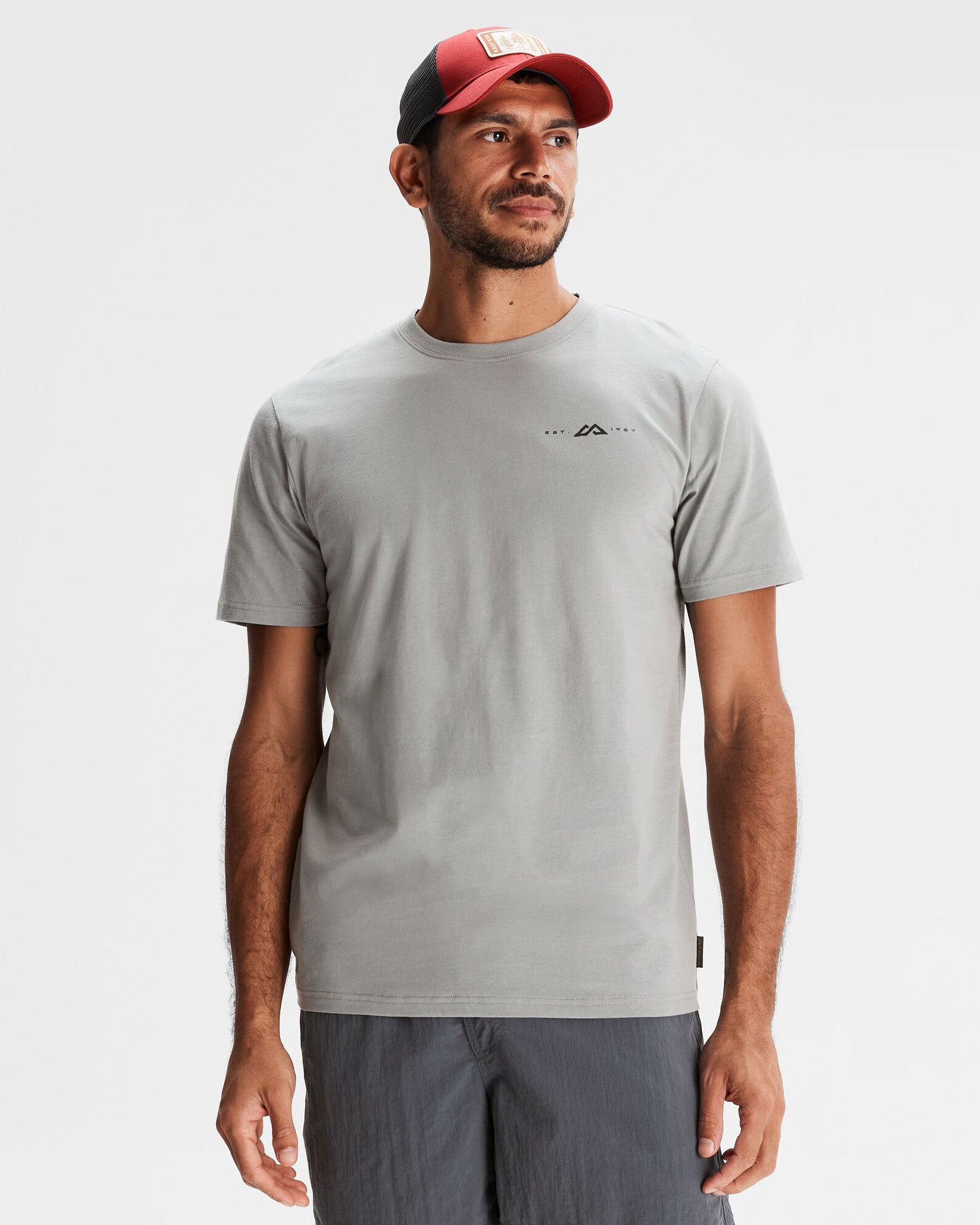 b1134_omx_mountain_rays_mens_organic_cotton_short_sleeve_te_a_1743632129000
