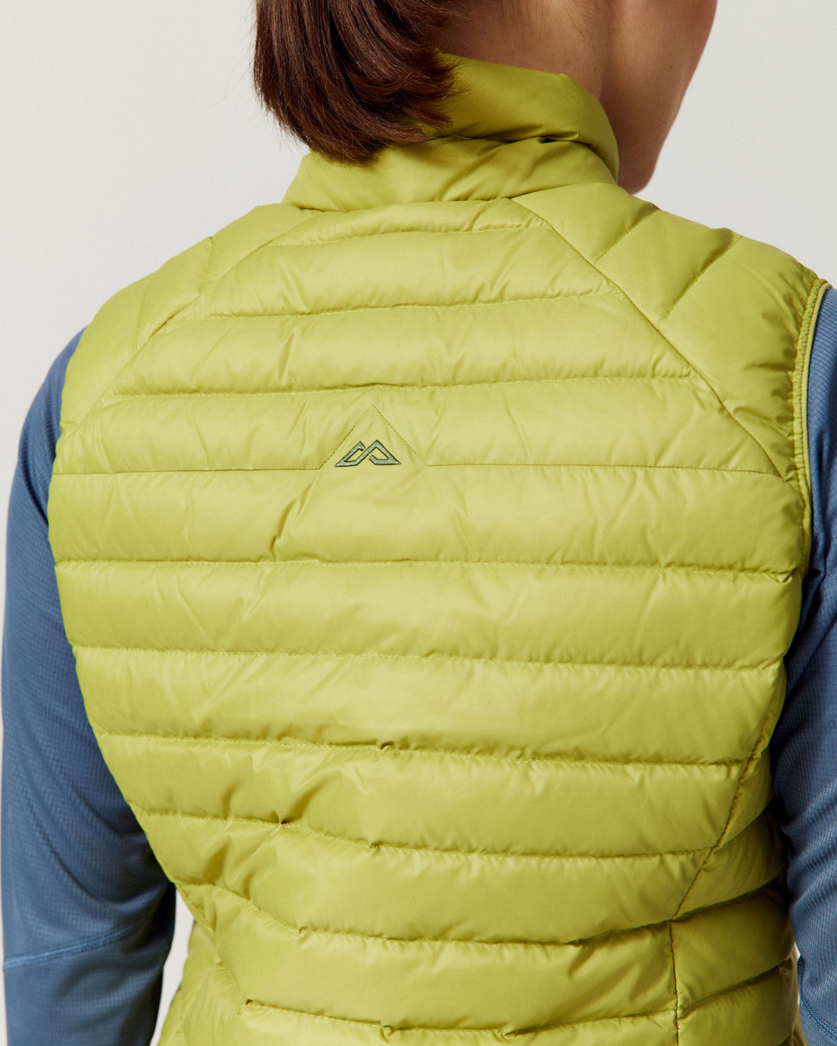 b1144_100_womens_heli_down_vest_v2_f_1789692335000