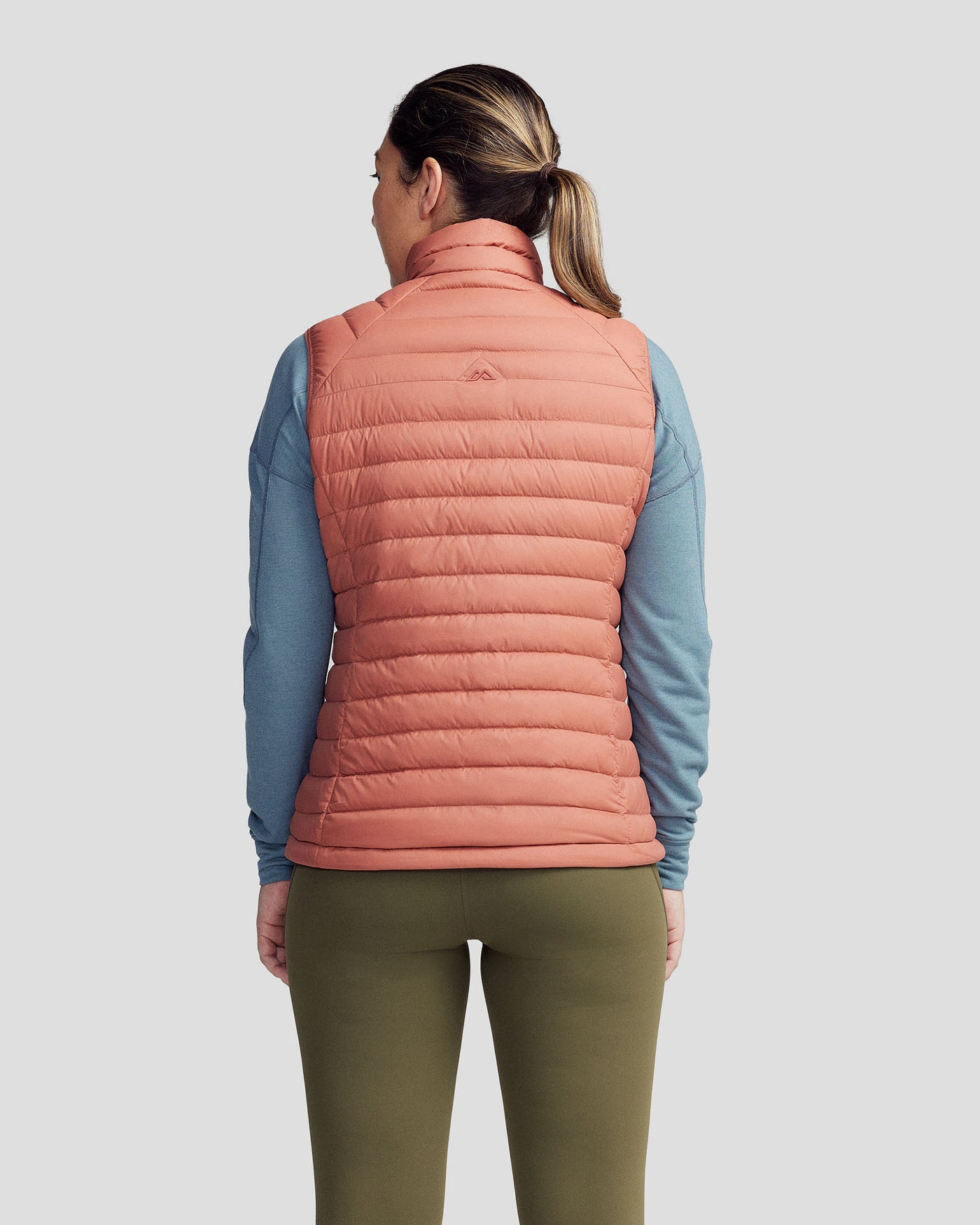 b1144_156_womens_heli_down_vest_v2_pink_m_d_1442x1802_1dcb4b1_1760306398000