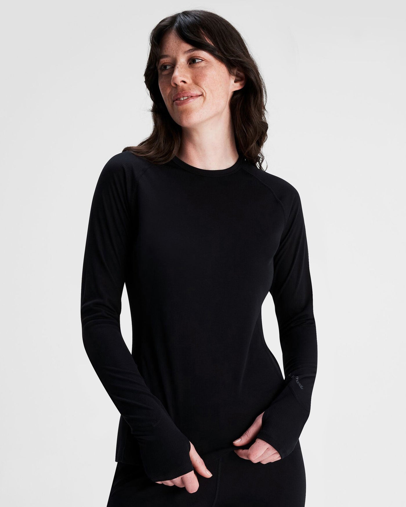 b1176_902_kmdaction_womens_long_sleeve_top_v2_a_1743632094000