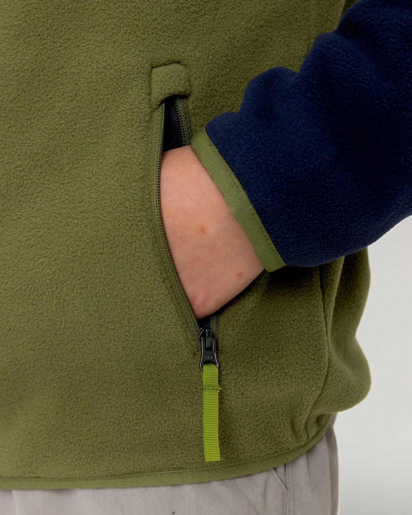b1372_owy_ridge_100_primaloft_kids_hooded_jacket_e_1770782754000
