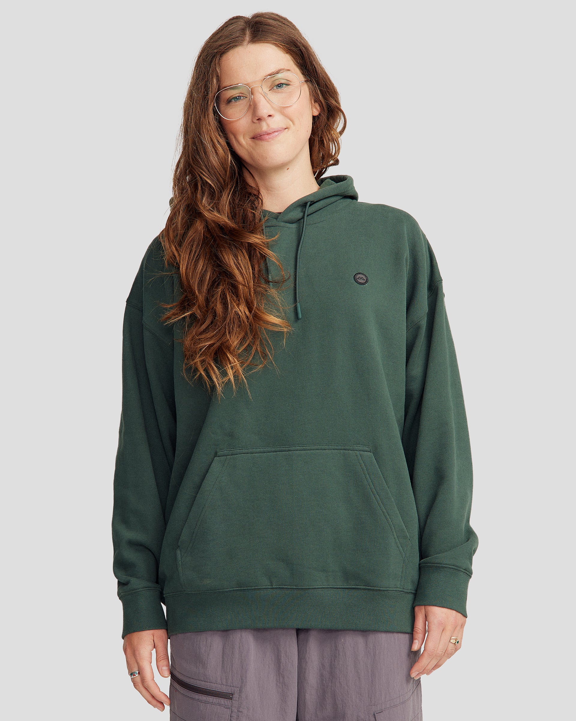 b1389_olh_womens_peak_badge_slouchy_brushed_hoodie_a_1744693896000