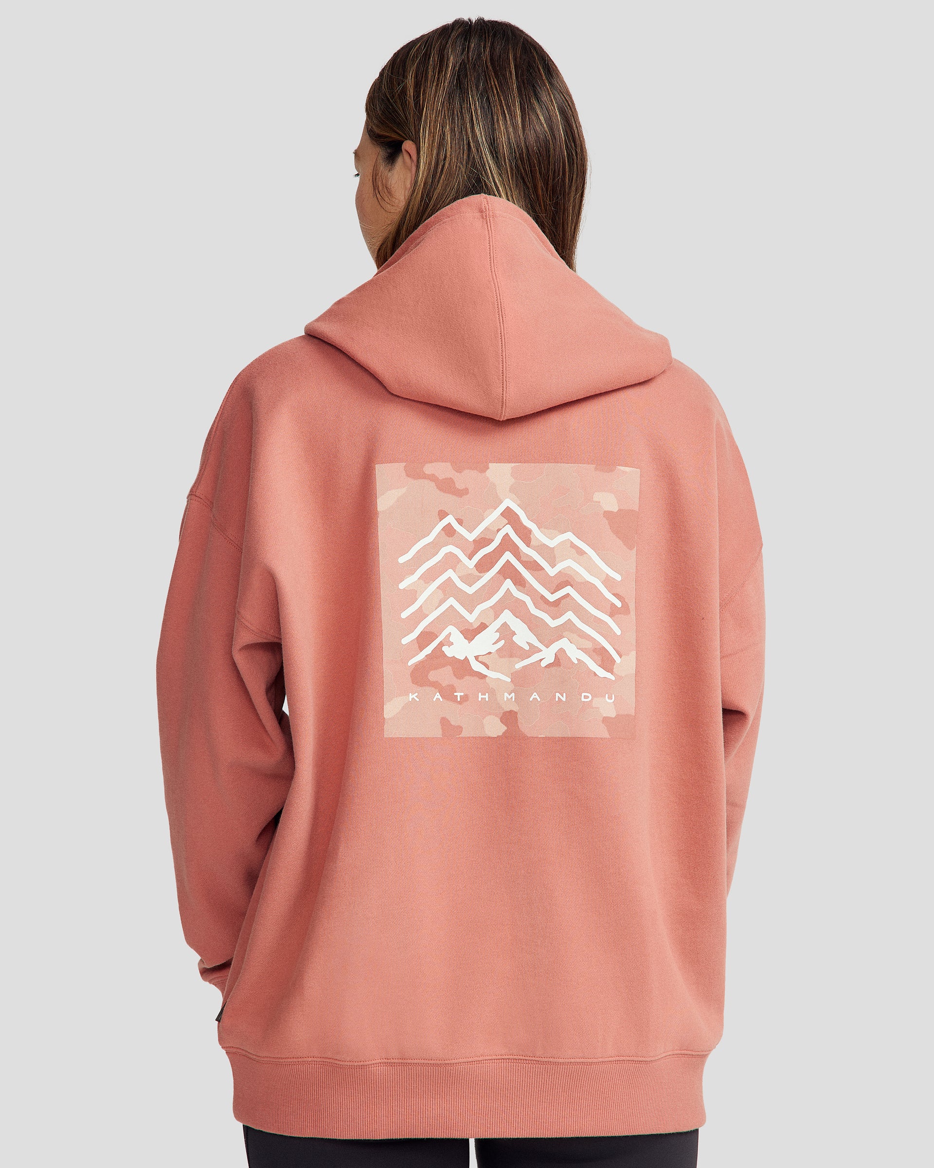 b1390_156_womens_mountain_camo_relaxed_hoodie_neutral_m_d_1745458757000