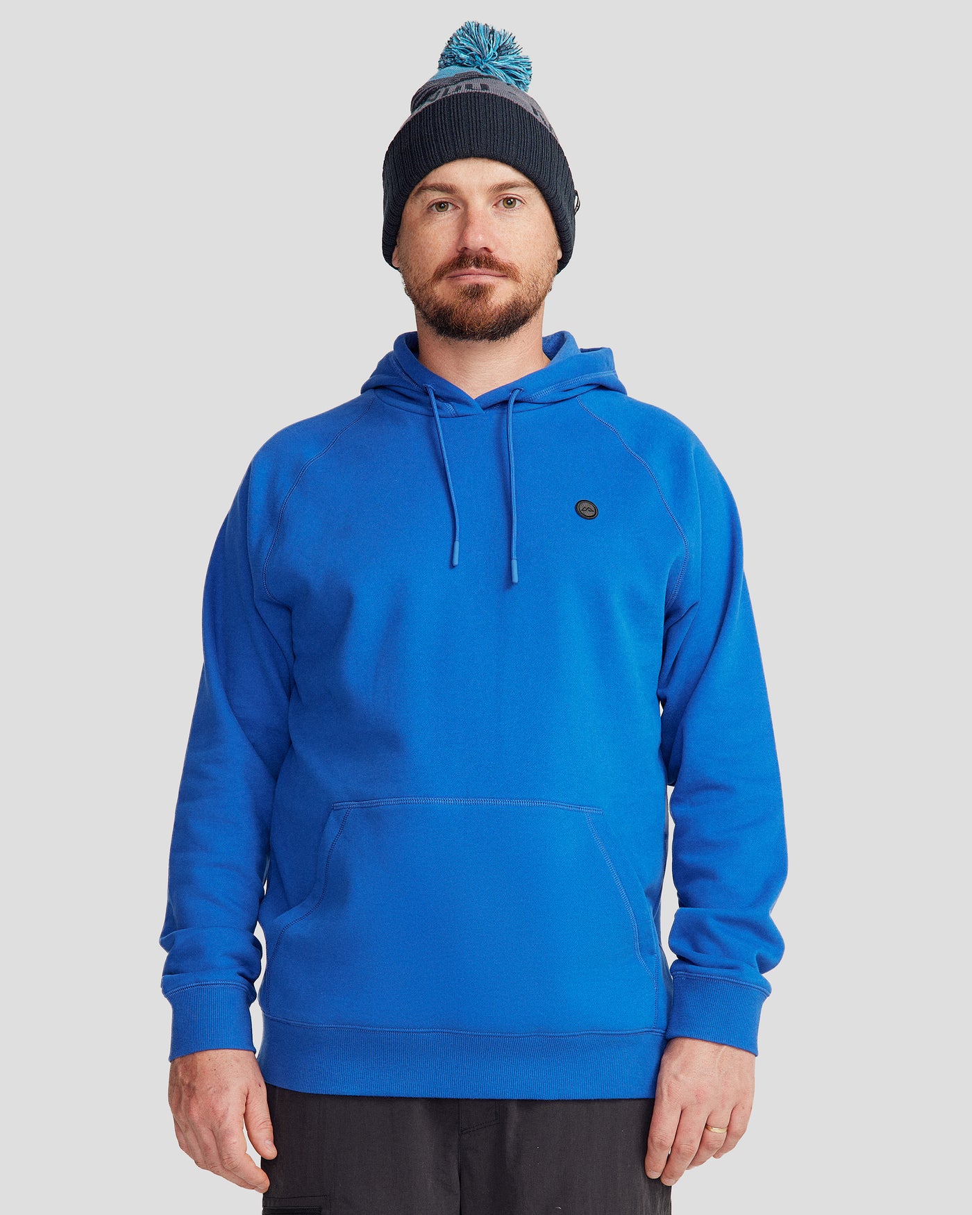 b1393_ol9_mens_peak_badge_hoodie_blue_m_a_1745458759000